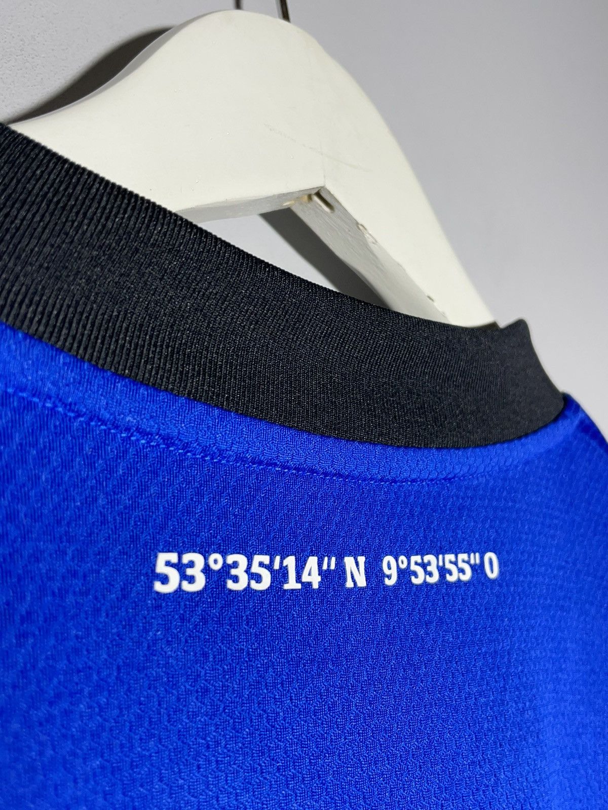 Adidas Hamburger SV Adidas 2021/22 Y2k Streetwear Football Shirt Size US XL / EU 56 / 4 - 10 Thumbnail