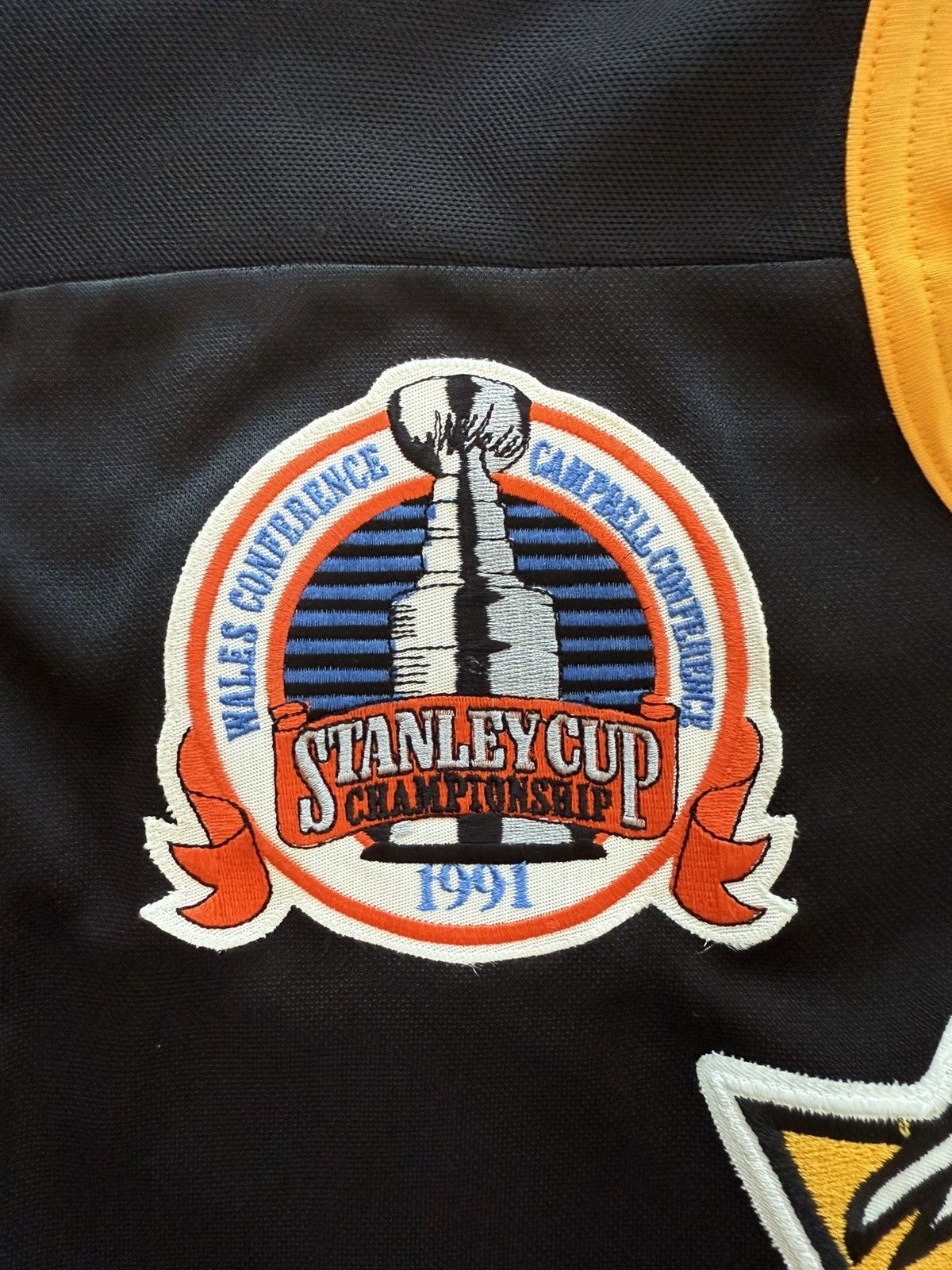 Ccm Vintage CCM Pittsburgh Penguins Jersey 1991 Stanley Cup Size US L / EU 52-54 / 3 - 4 Thumbnail