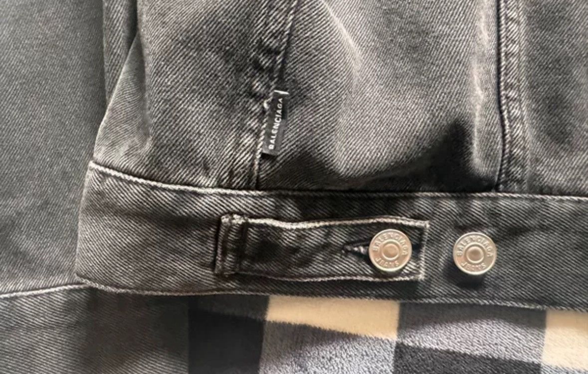 Balenciaga Balenciaga water brick denim jacket 2412-Nextarrow Size US S / EU 44-46 / 1 - 5 Thumbnail