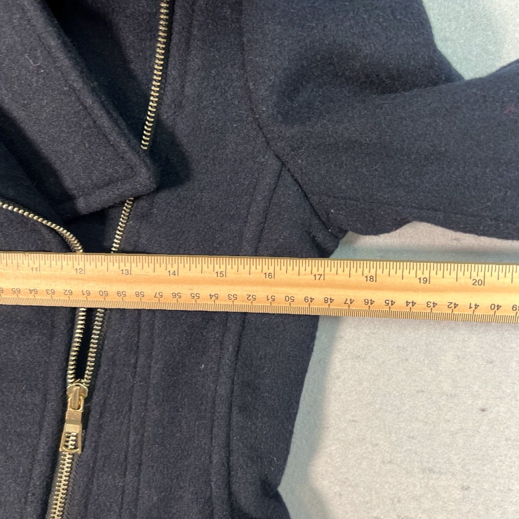 Club Monaco VINTAGE Club Monaco Wool Pea Coat Women XS Removable Faux Fur Collar Blue XS Coat Womens Pea Coat Wool Blue 90s Concert? Size XS / US 0-2 / IT 36-38 - 2 Thumbnail
