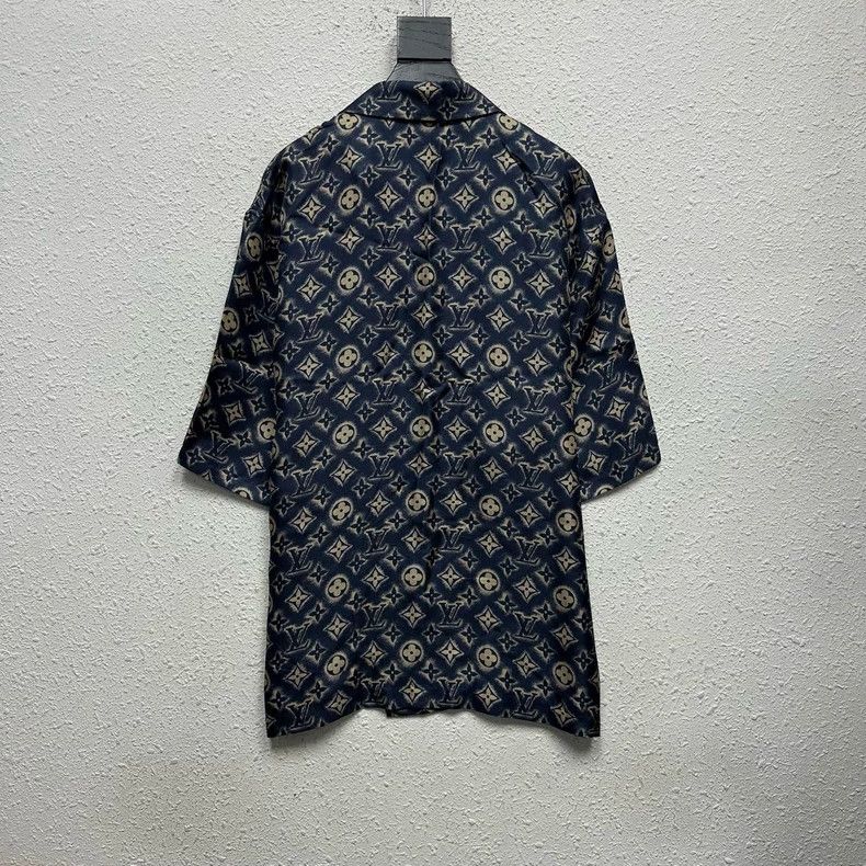 Louis Vuitton Louis Vuitton FW23 Blue Full Print Silk Short Sleeve Shirt Size US L / EU 52-54 / 3 - 3 Thumbnail