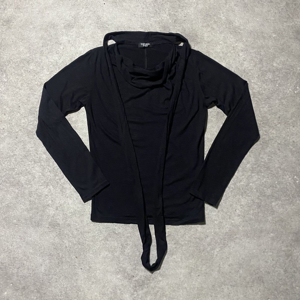 2000s Tornado Mart Black Layered Neck