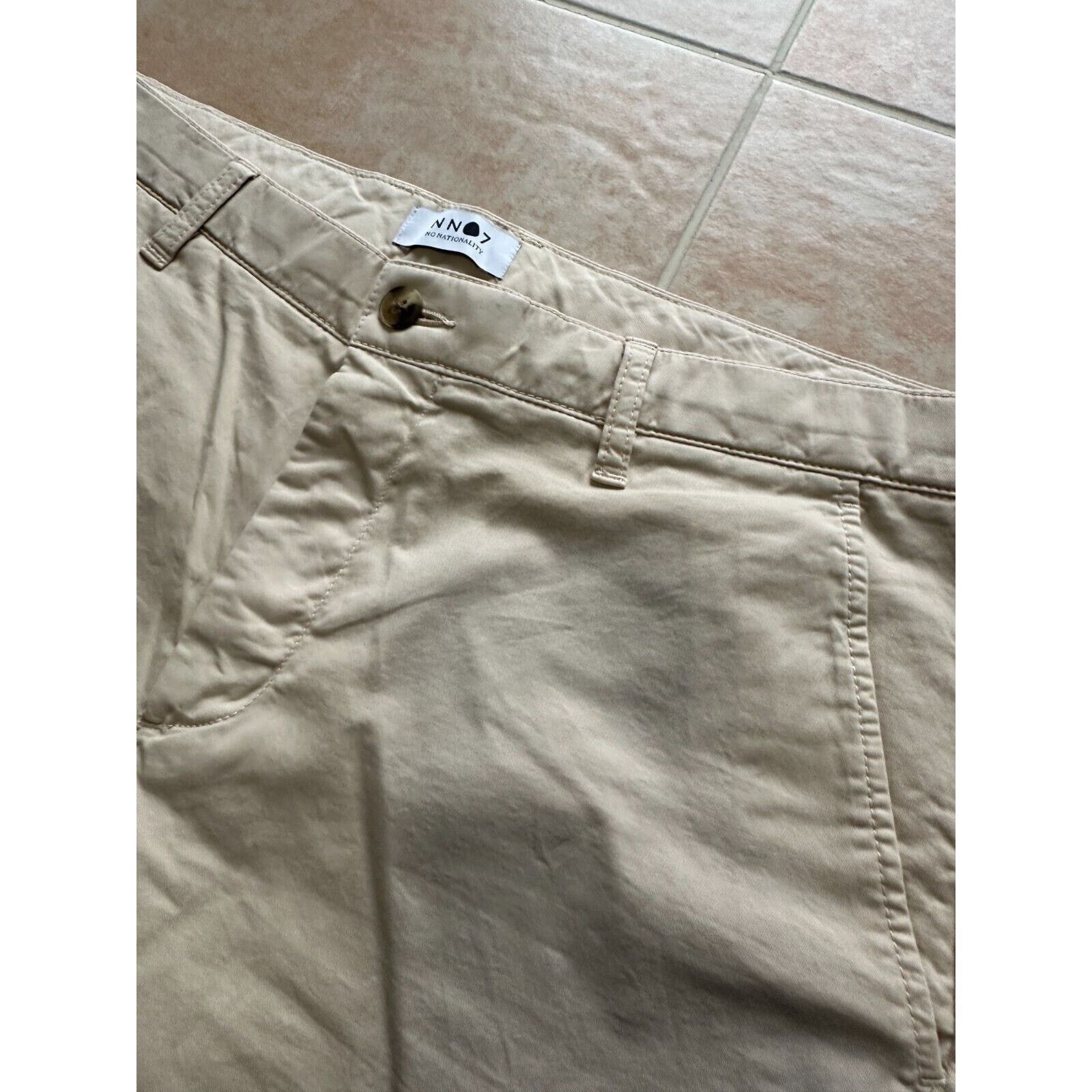NN07 NN07 No Nationality Khaki Beige Crown shorts 1004 Men 34 Size US 34 / EU 50 - 2 Thumbnail