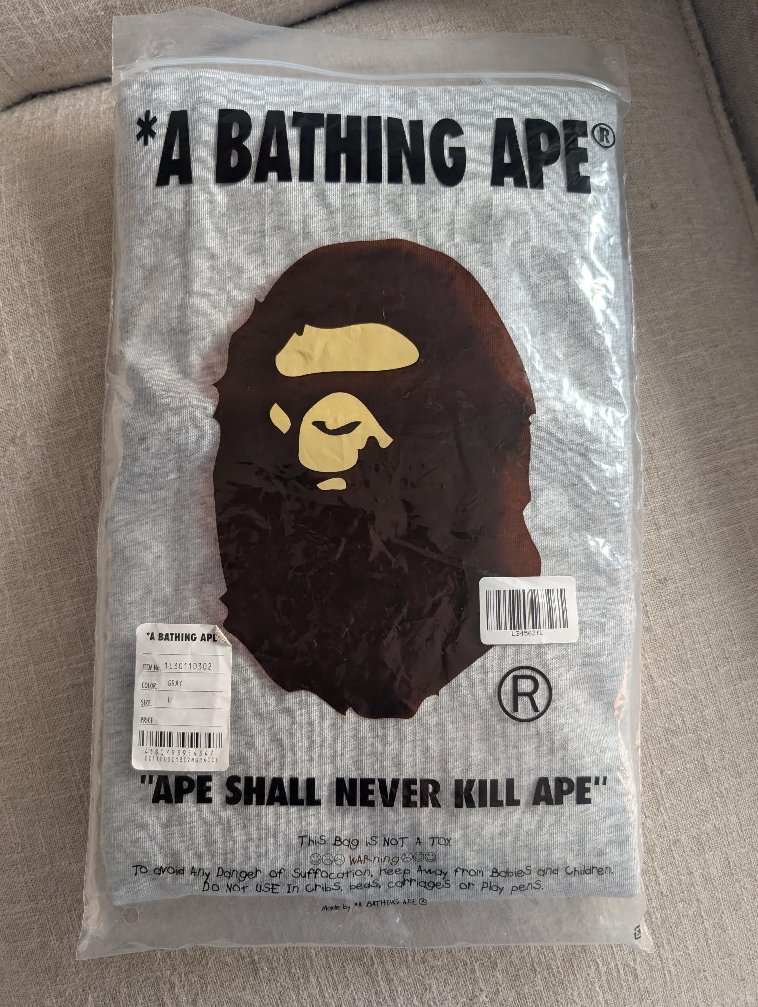 Bape *New with Tags* BAPE Ape Head Logo Heather Gray Tee Size US L / EU 52-54 / 3 - 3 Thumbnail