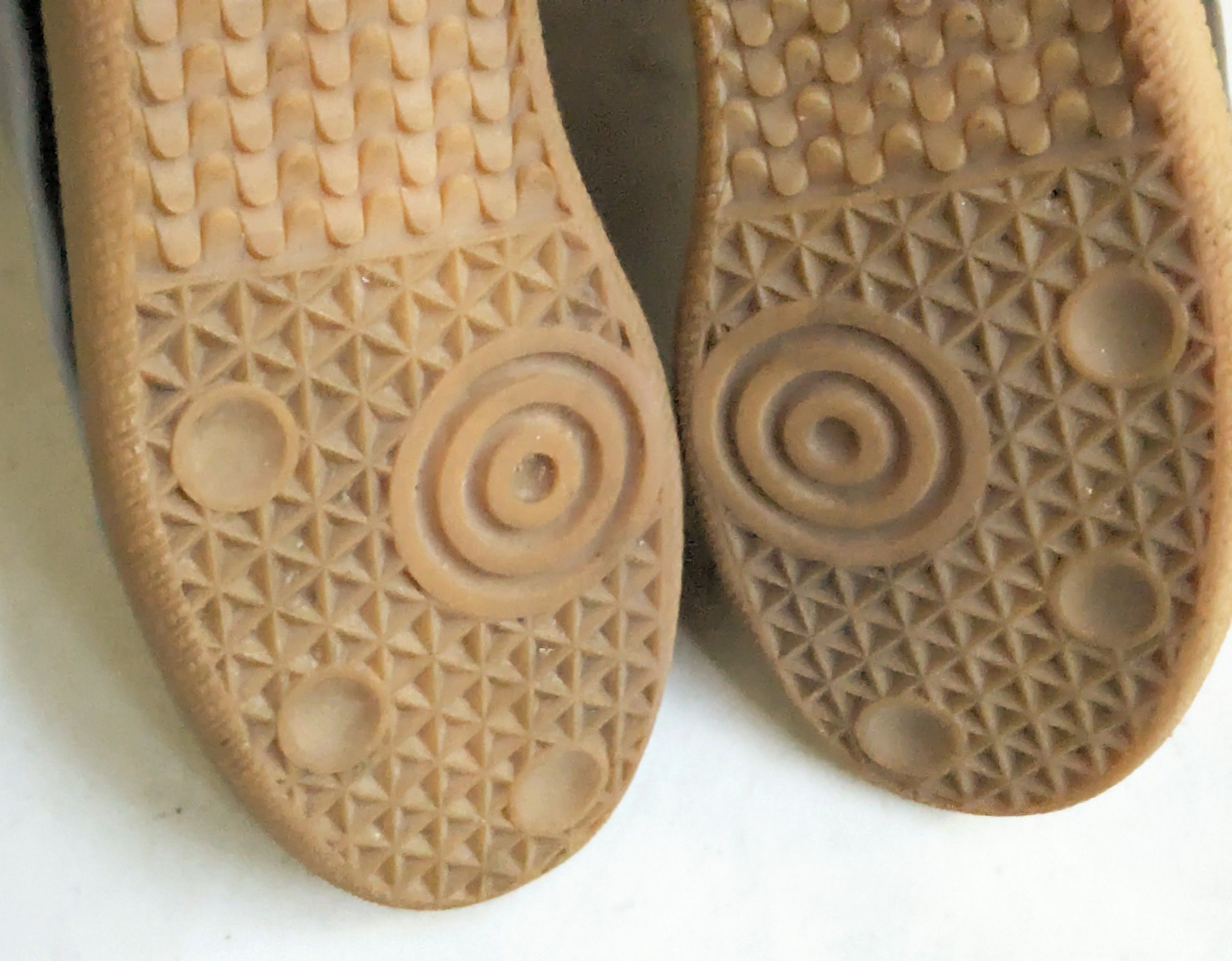 Maison Margiela Maison Margiela Future 9 42 High Tops Leather Gum Size US 9 / EU 42 - 16 Thumbnail