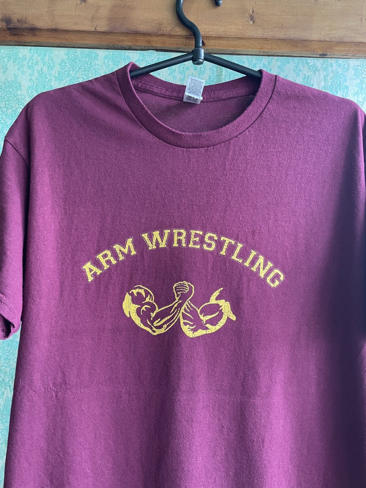 Gildan Men’s Arm Wrestling Size L T Shirt Size US L / EU 52-54 / 3 - 2 Thumbnail