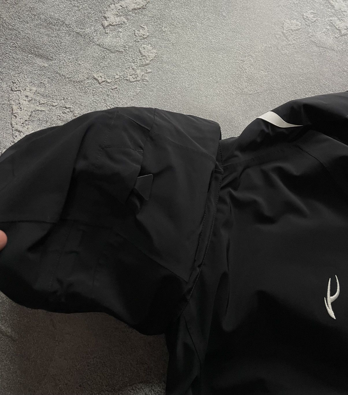 KJUS Kjus Recco Ski Snowboarding Hooded Black Jacket size 38 / S Size S / US 4 / IT 40 - 20 Thumbnail