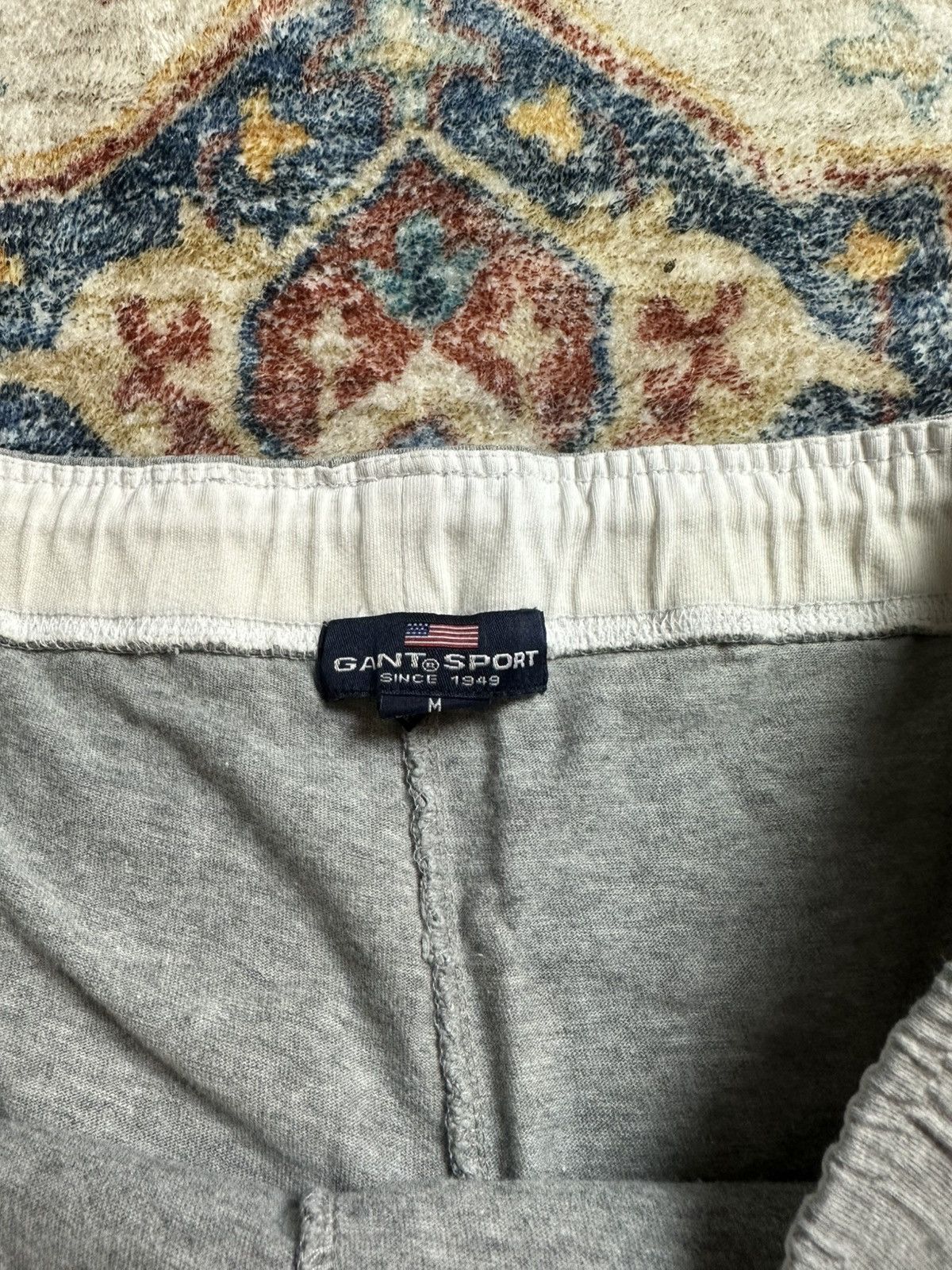 Vintage Vintage Gant Sport Grey Sweat Shorts Size 36 Size US 36 / EU 52 - 3 Thumbnail