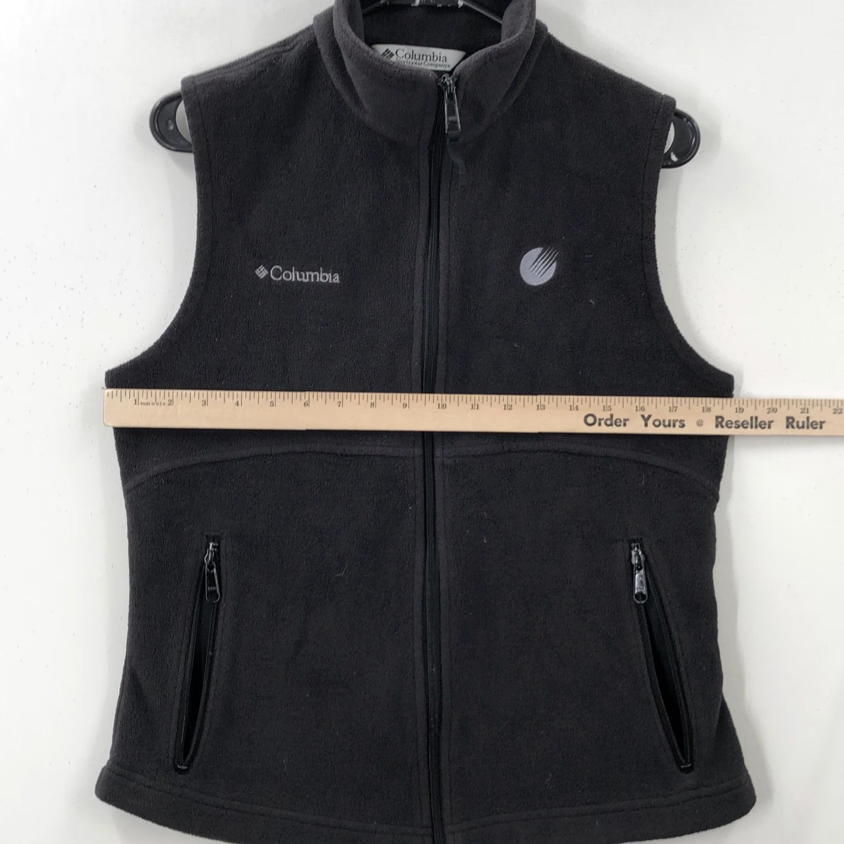 Vintage Columbia Womens Vest Black Fleece Zipped Pockets Full Zip Size 38 Jacket Bodywarmer Casual Winter Sleeveless Regular Zip P Casual Womens Size XS / US 0-2 / IT 36-38 - 2 Thumbnail