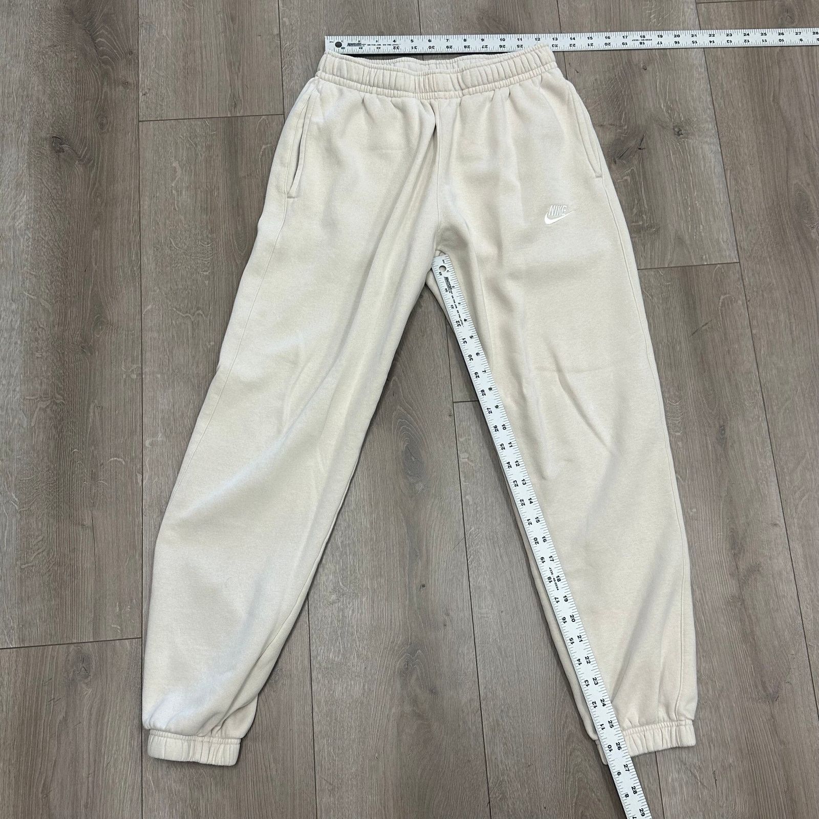 Nike Nike Sportswear Club Fleece joggers Sweatpants size Small S Size US 30 / EU 46 - 4 Thumbnail