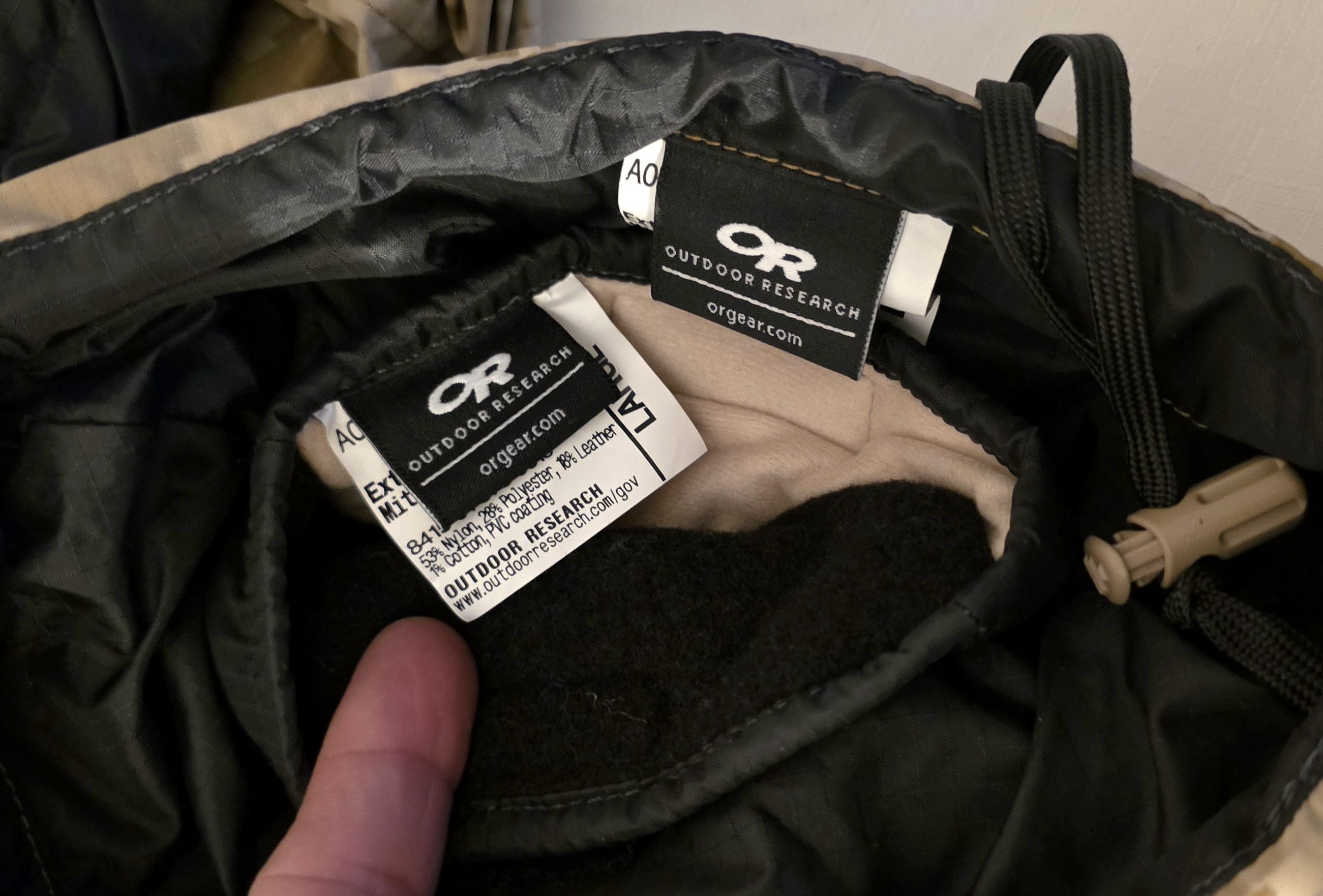 Outdoor Research Outdoor Research Firebrand SZ Large Mitts Gore-Tex Size ONE SIZE - 9 Thumbnail