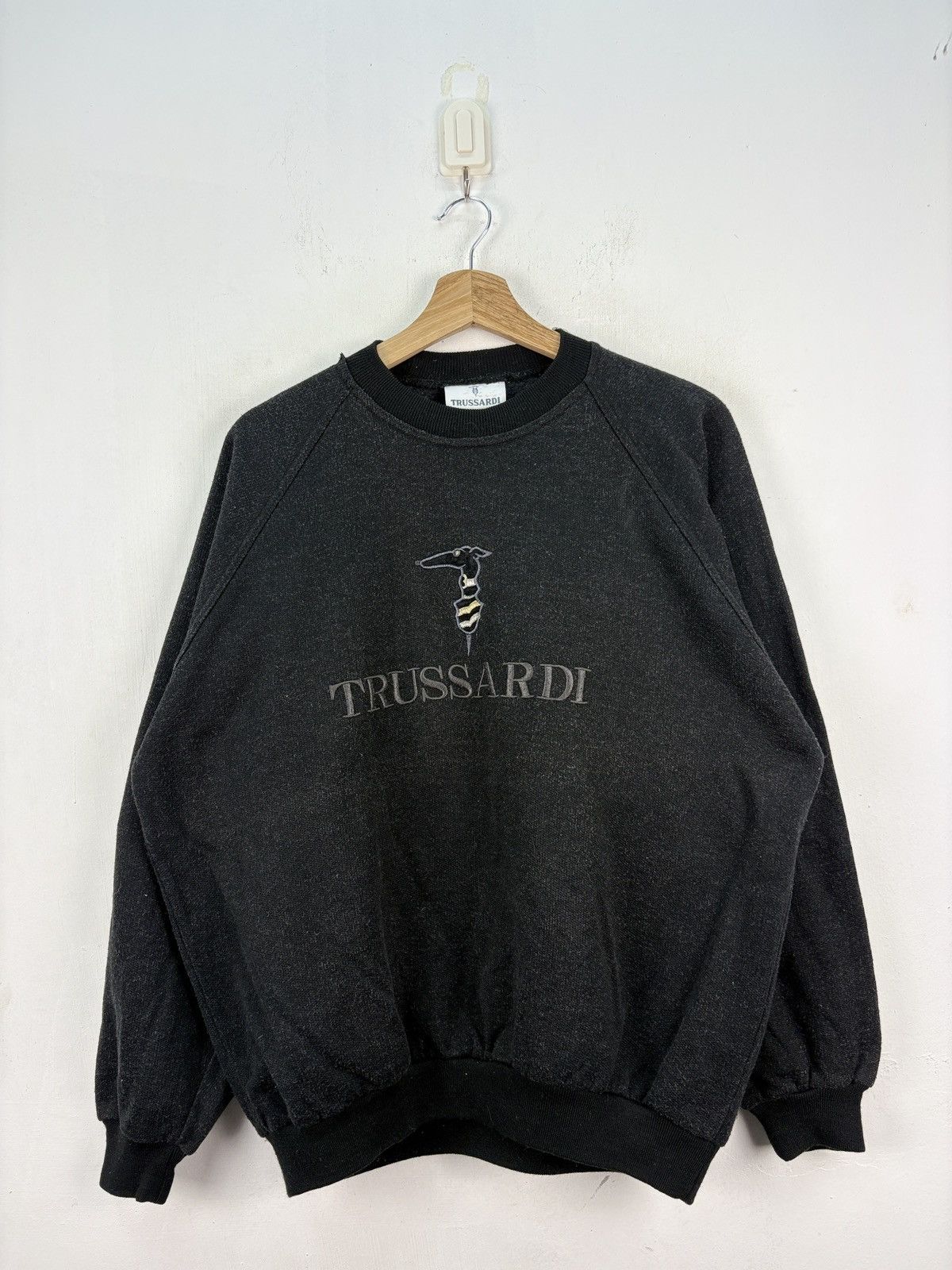 Trussardi Vintage Trussardi Embroidered Design Sweatshirt Size US L / EU 52-54 / 3 - 2 Thumbnail