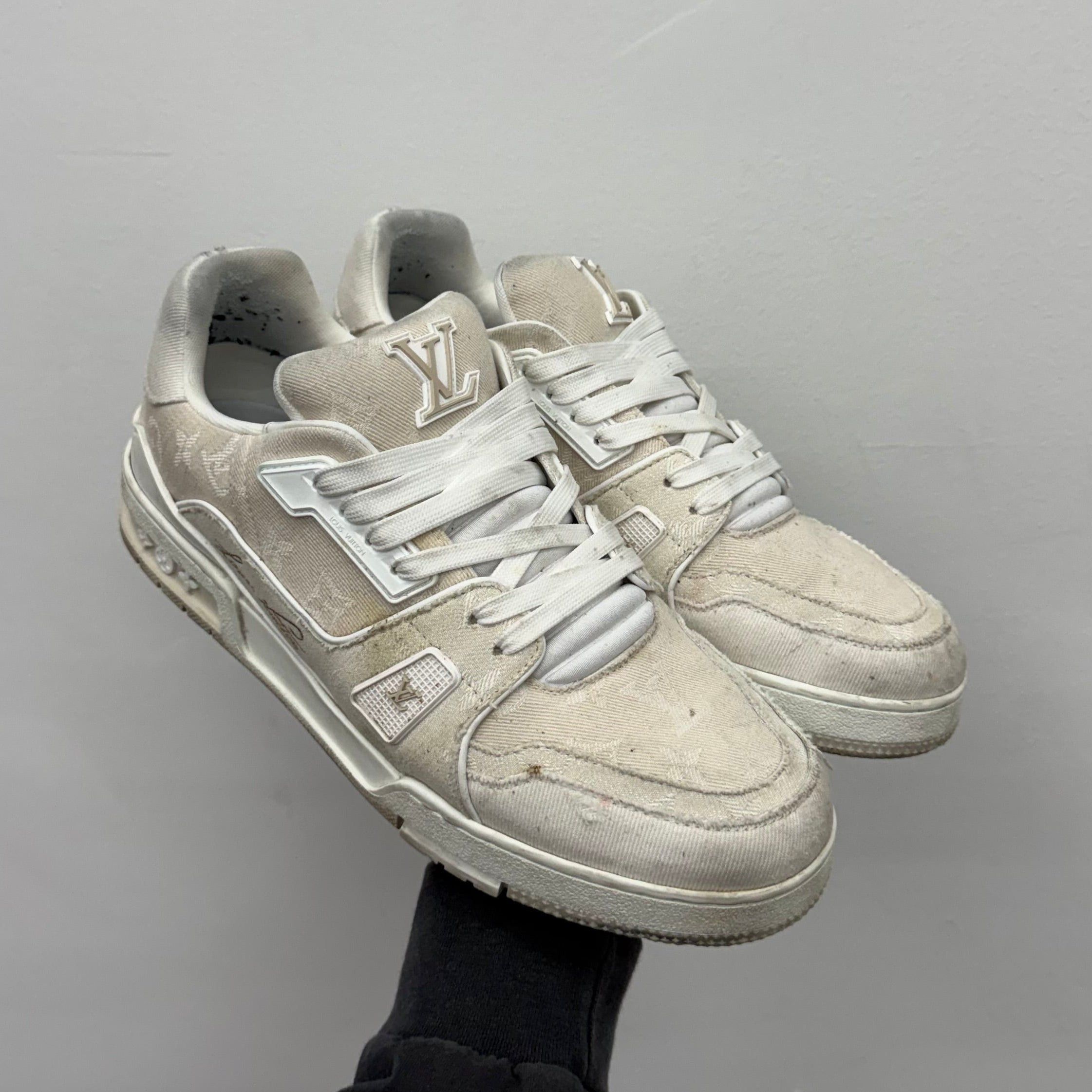 Louis Vuitton Louis Vuitton Canvas Monogram Trainer Sneakers White - LV 10 Size US 11.5 / EU 44-45 - 1 Thumbnail