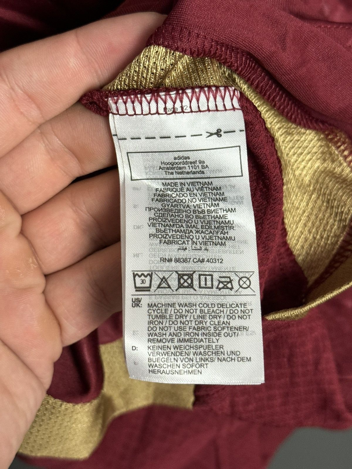Adidas KIDS New Belgium 2024 Home Debast Football Jersey T-Shirt Size US XS / EU 42 / 0 - 8 Thumbnail