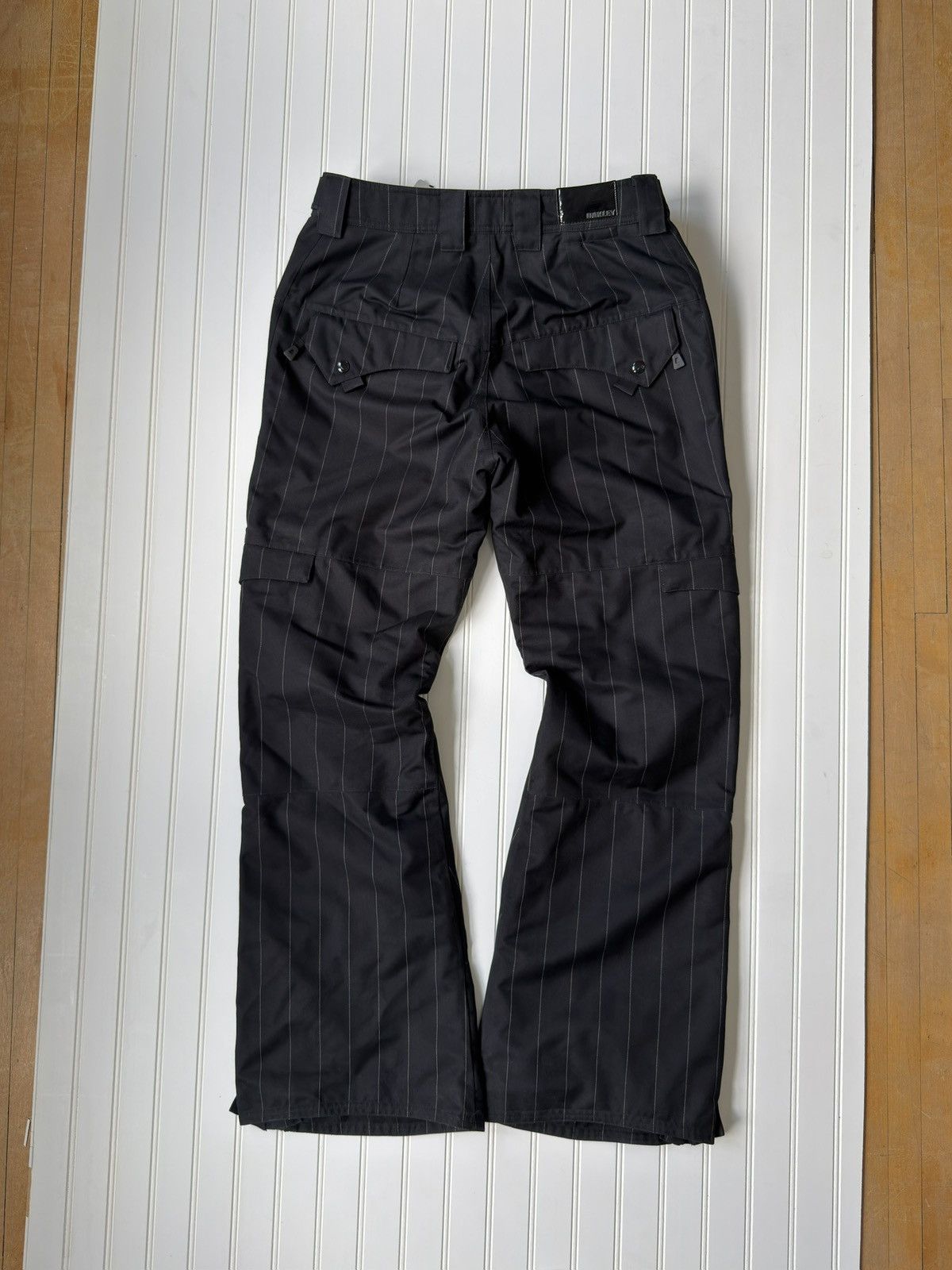 Oakley Oakley Software Black Pinstripe Ski Snowboard Pants Size LG Size US 36 / EU 52 - 2 Thumbnail
