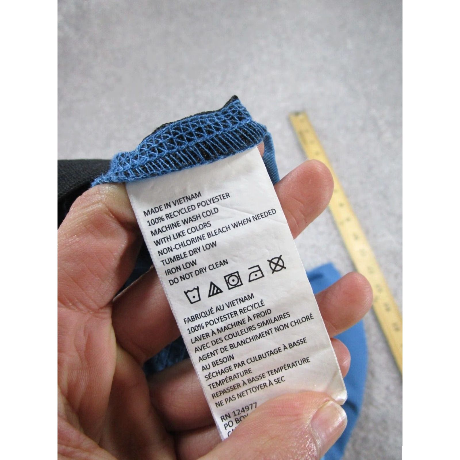 Prana prAna Shorts Mens Medium Athletic Blue Lightweight Linerless Gym Workout Stain on Inner Thigh - Preowned Outdoor Sports Logo Activewear Mens Size US 31 - 7 Thumbnail