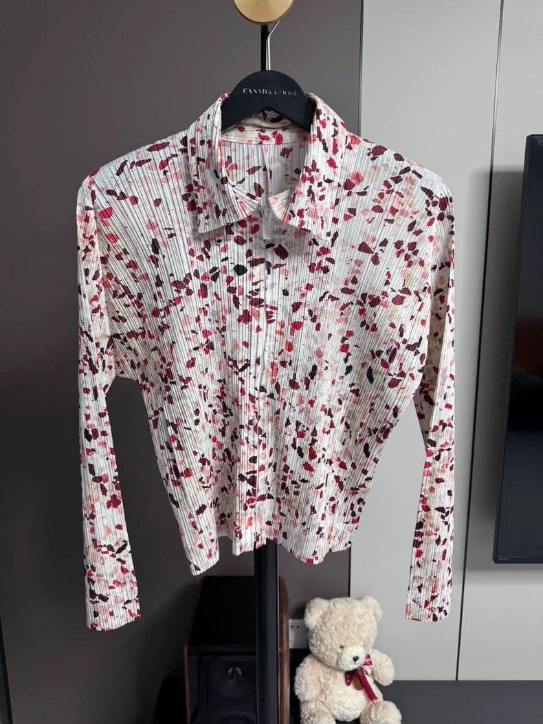 Issey Miyake Issey Miyake size:4 White and pink floral print zipper car Size M / US 6-8 / IT 42-44 - 1 Thumbnail