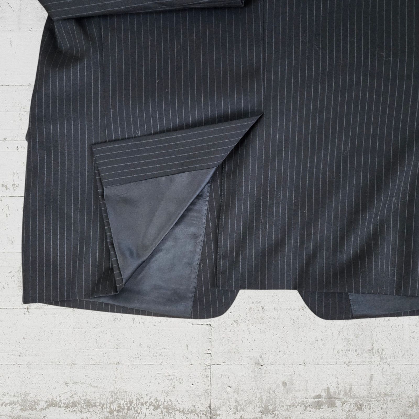Lauren Ralph Lauren Y2K LRL Black Pinstripe Wool Suit Jacket Size 48 Size 48R - 17 Thumbnail