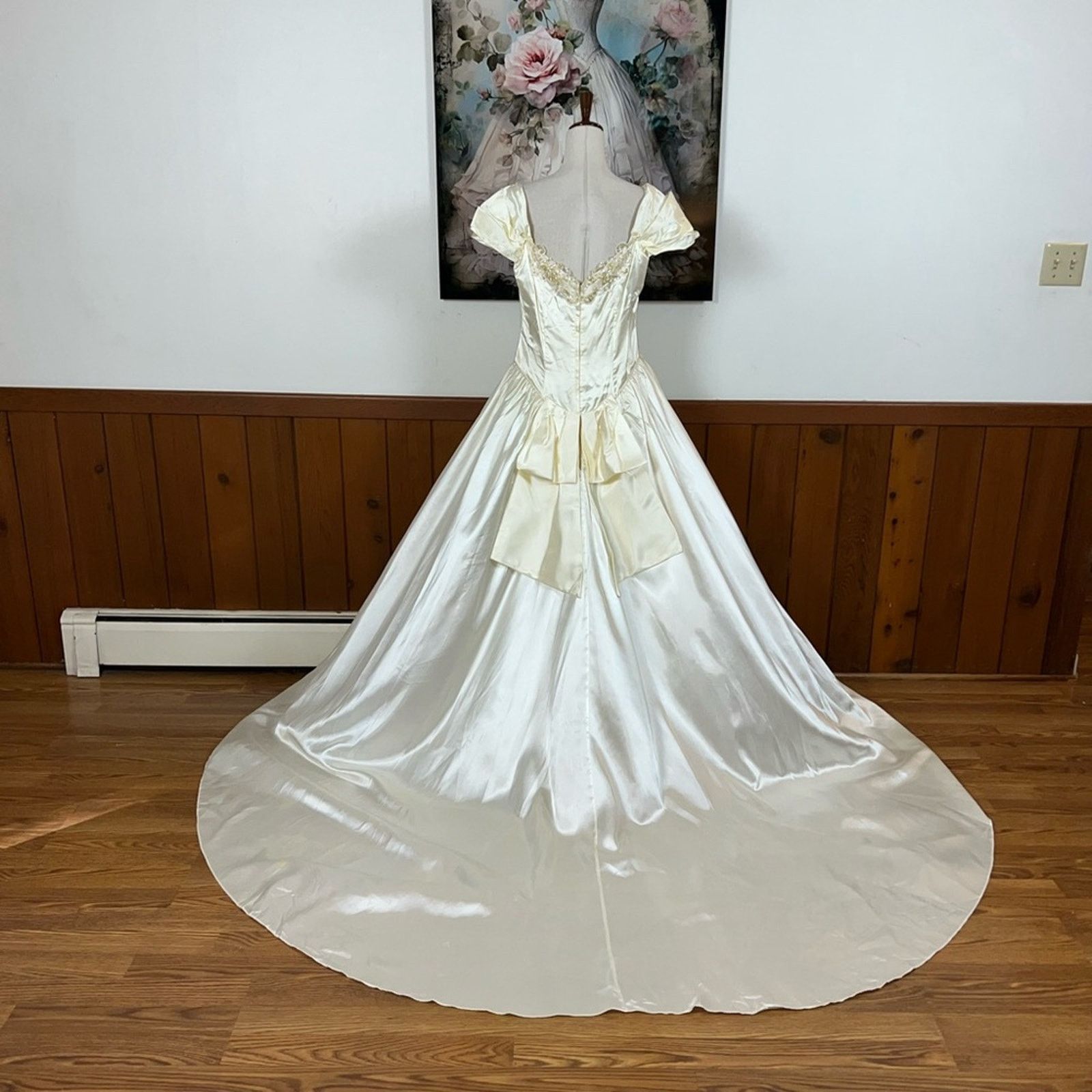 Vintage 1980s Alfred Angelo Ivory Satin Wedding Gown!