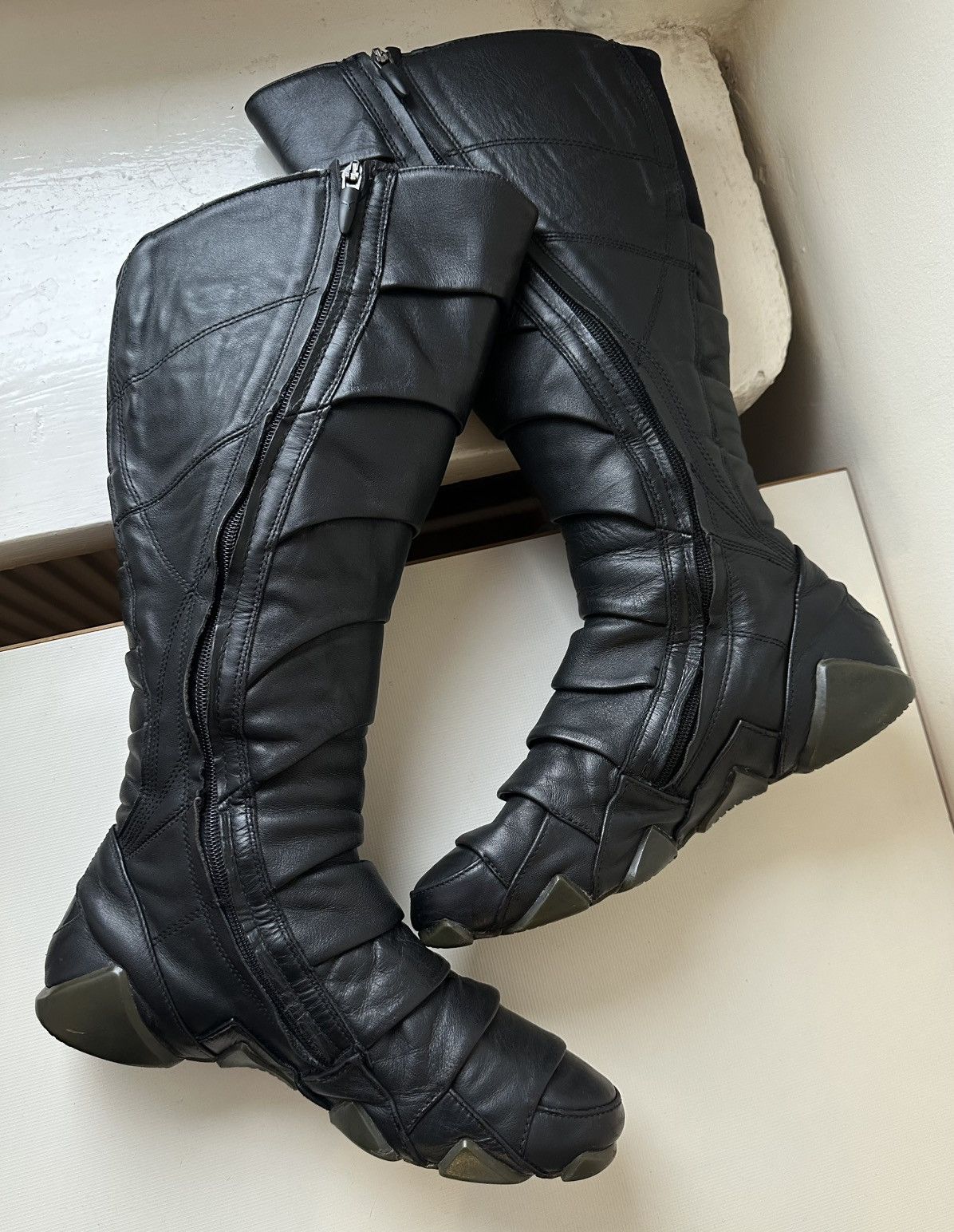 Puma Puma Satori Alto (2006) black leather boots Size US 9 / IT 39 - 2 Thumbnail