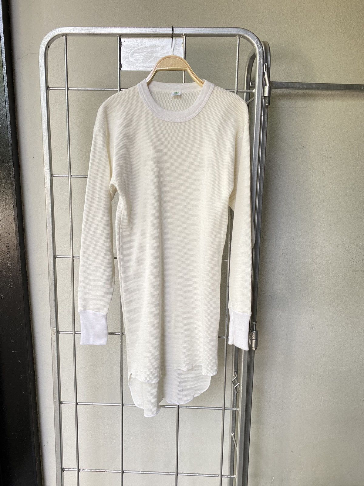 Hanes Hans vintage long sleeve tee Size US M / EU 48-50 / 2 - 14 Thumbnail