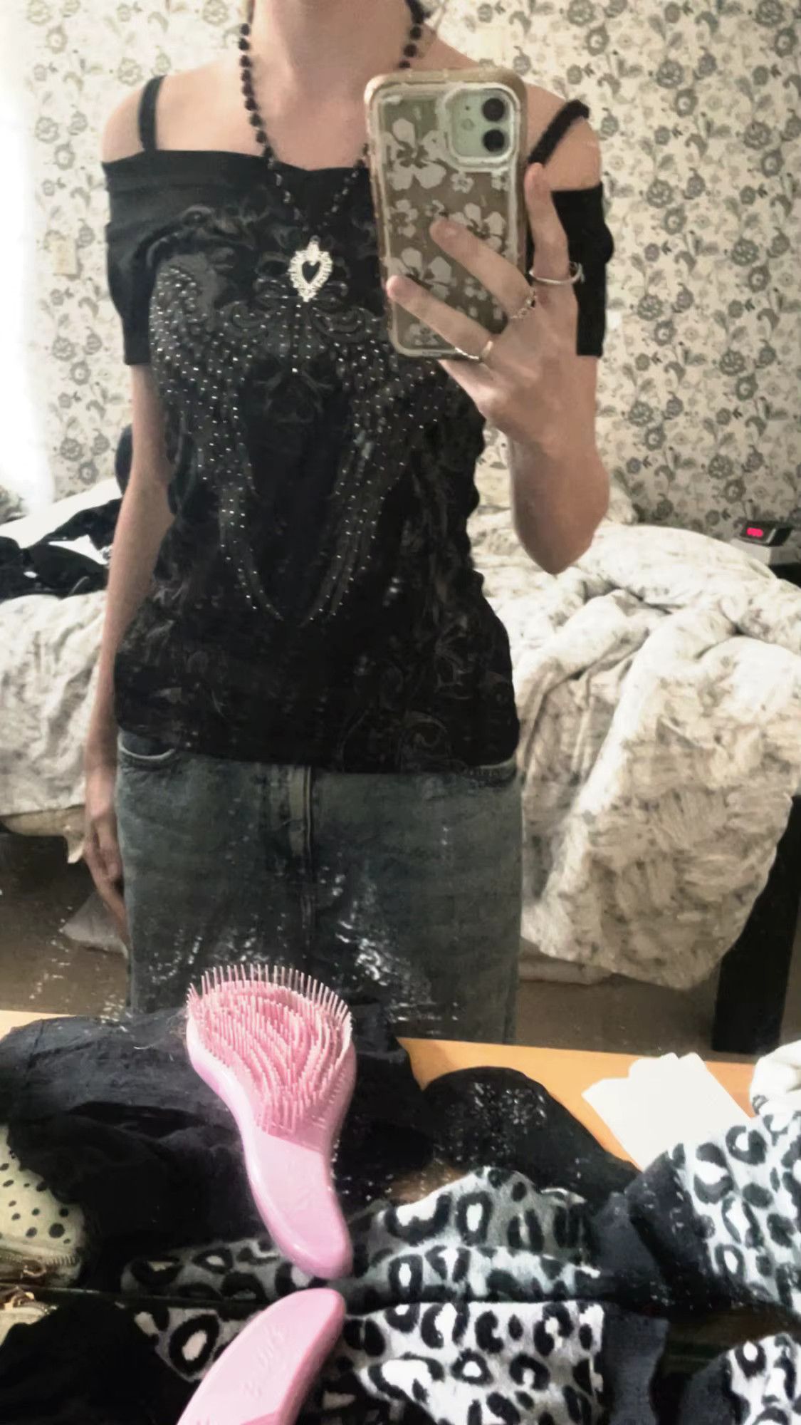 Other y2k rhinestone punk/emo/gothic 2000s top Size S / US 4 / IT 40 - 3 Thumbnail