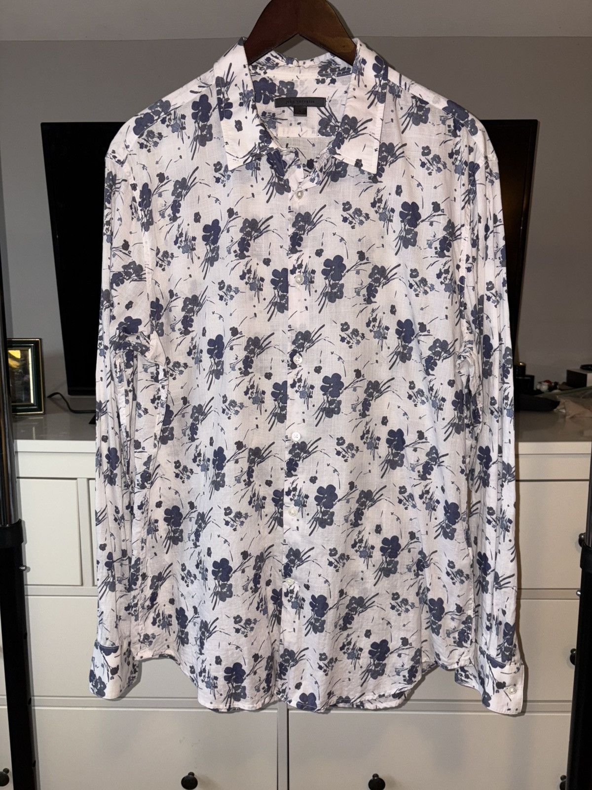 John Varvatos John Varvatos White Floral Button Down Size US L / EU 52-54 / 3 - 1 Thumbnail