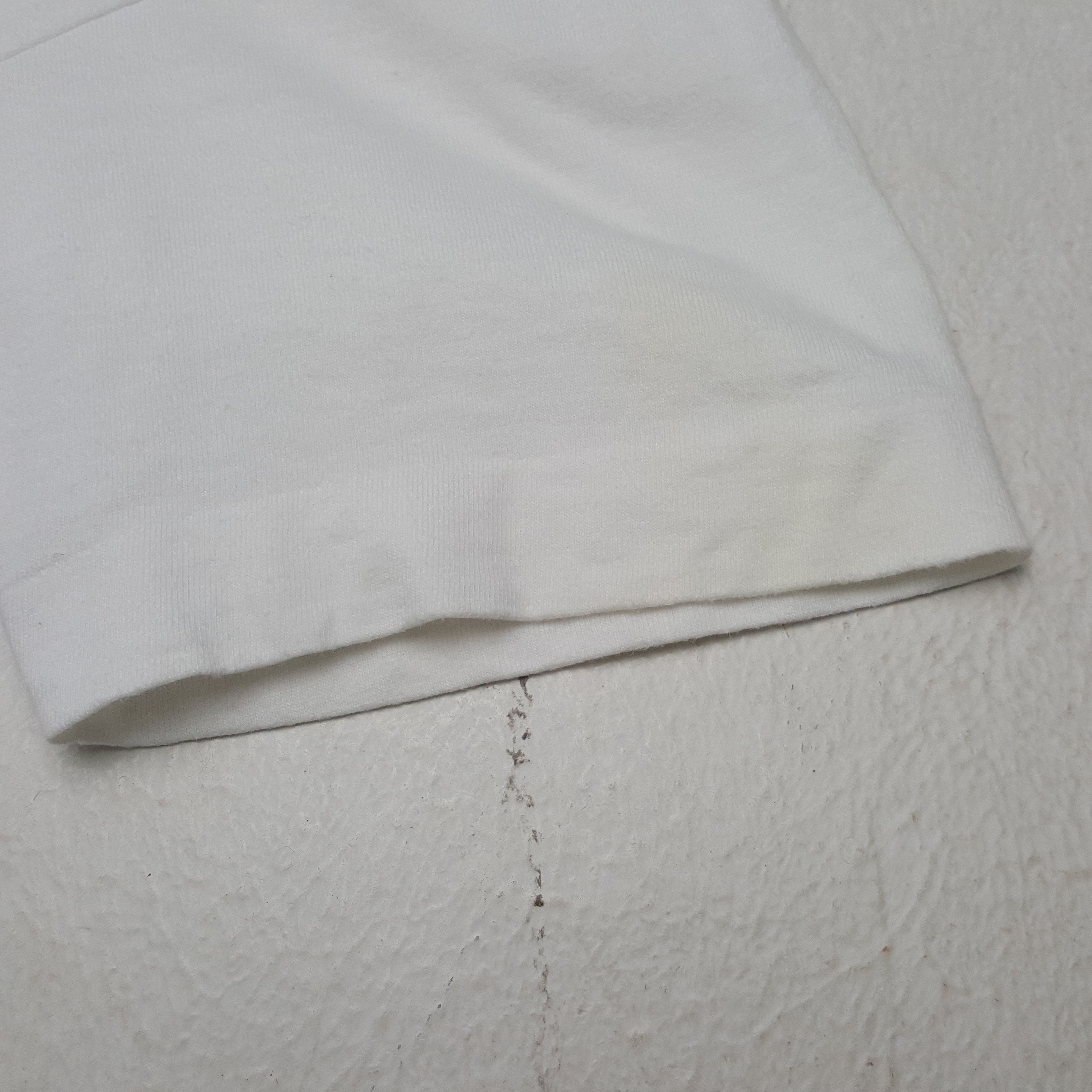 Comme des Garcons Comme Des Garcons Japanese Fashion Brand Tshirt RR15 Size US S / EU 44-46 / 1 - 7 Thumbnail
