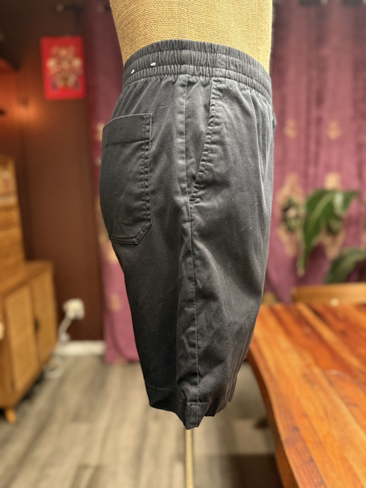 Uniqlo Uniqlo Men’s Easy Shorts - Black Size US 29 - 3 Thumbnail