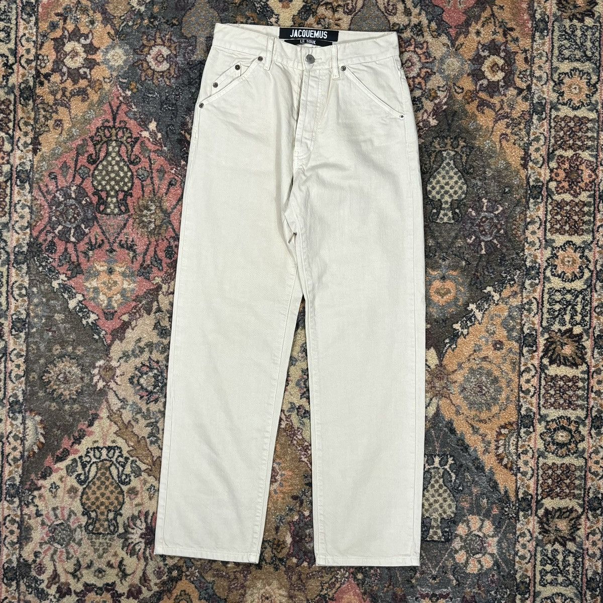 Jacquemus le souk offers jeans