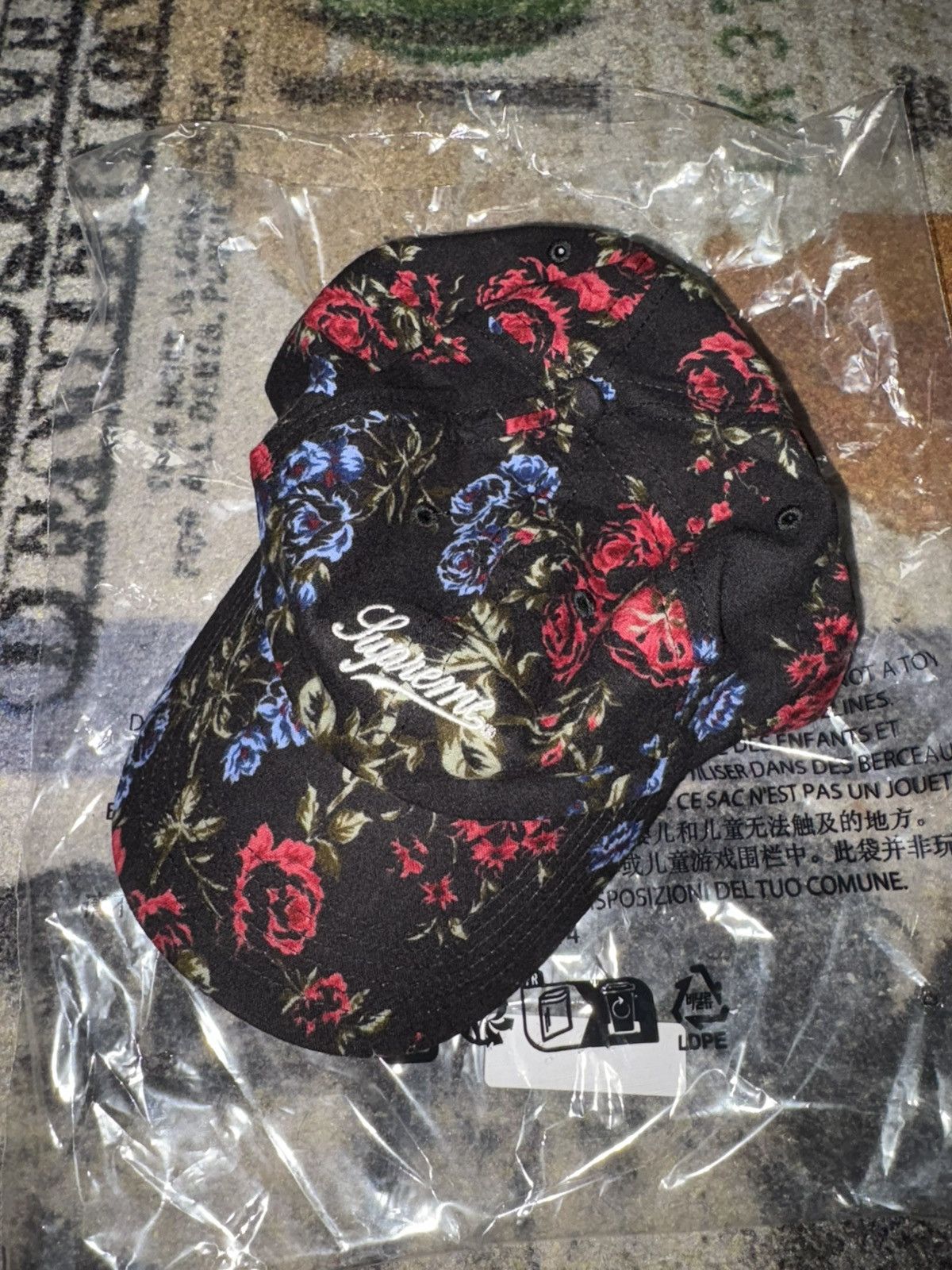 Supreme Supreme Floral Flannel 6-Panel Hat Size ONE SIZE - 1 Thumbnail