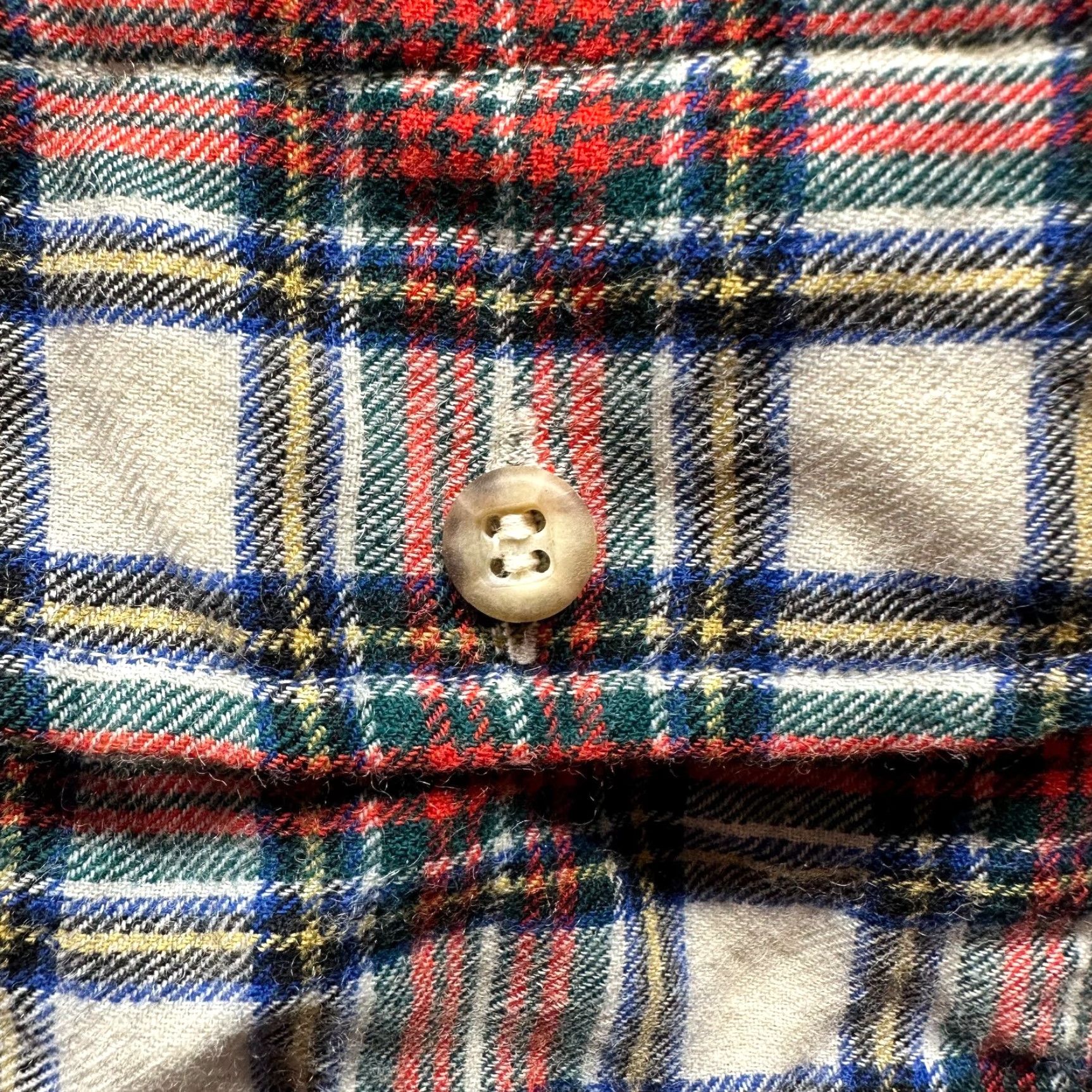 Gant VINTAGE GANT Shirt Mens Adult Small Red Wool Flannel Cotton Button Up Plaid 80s USA Size US S / EU 44-46 / 1 - 4 Thumbnail