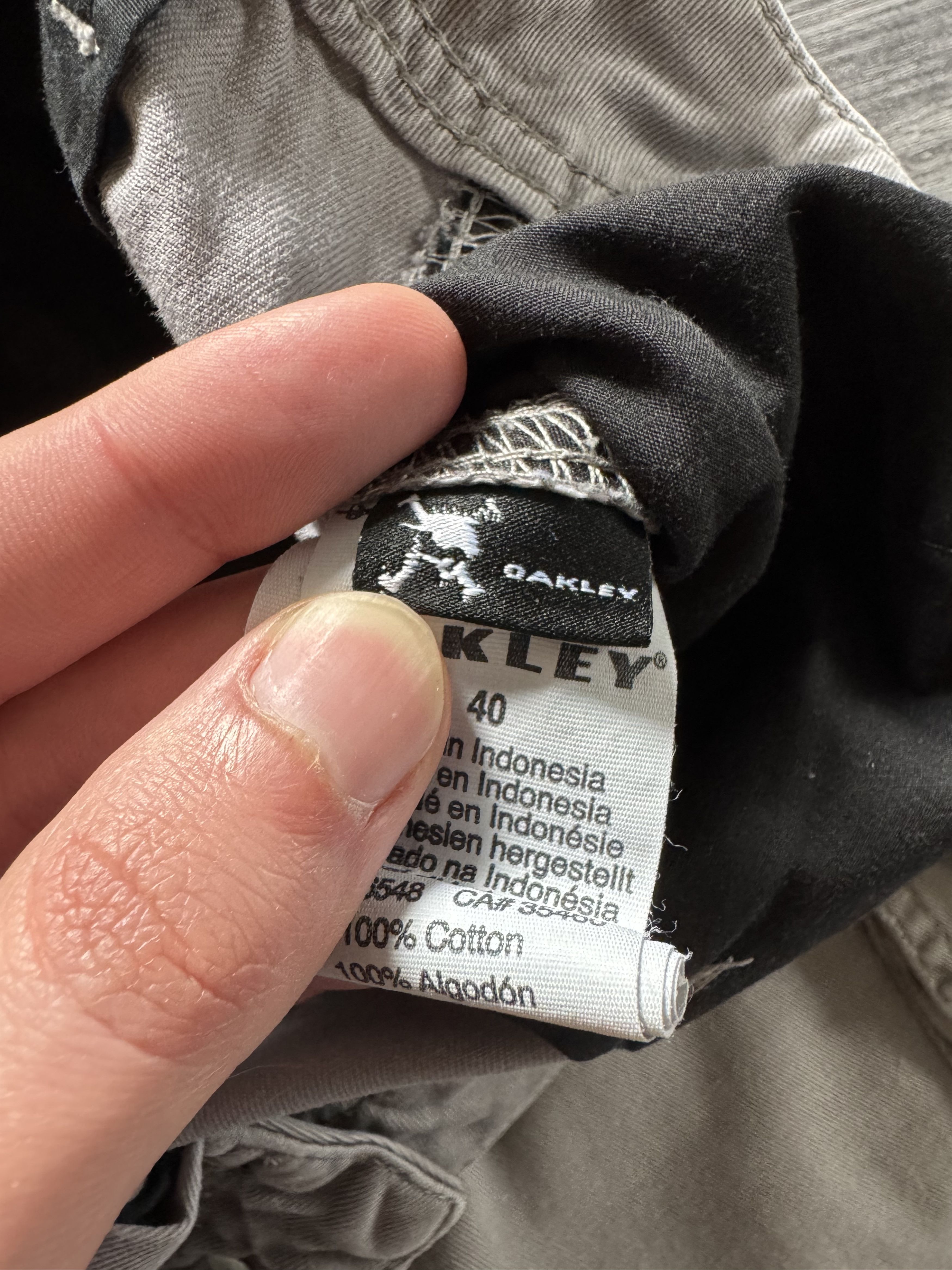 Oakley Y2K Vintage Oakley Cargo Shorts Size US 40 / EU 56 - 8 Thumbnail