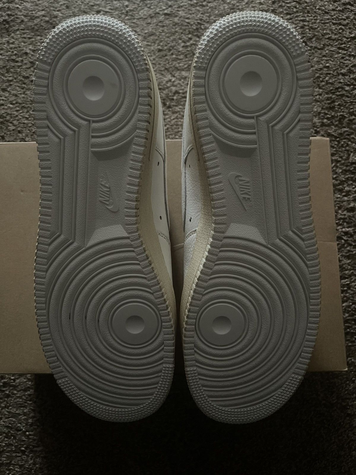 Nike *New* Nike Air Force 1 Dirty Triple White Size US 14 / EU 47 - 3 Thumbnail
