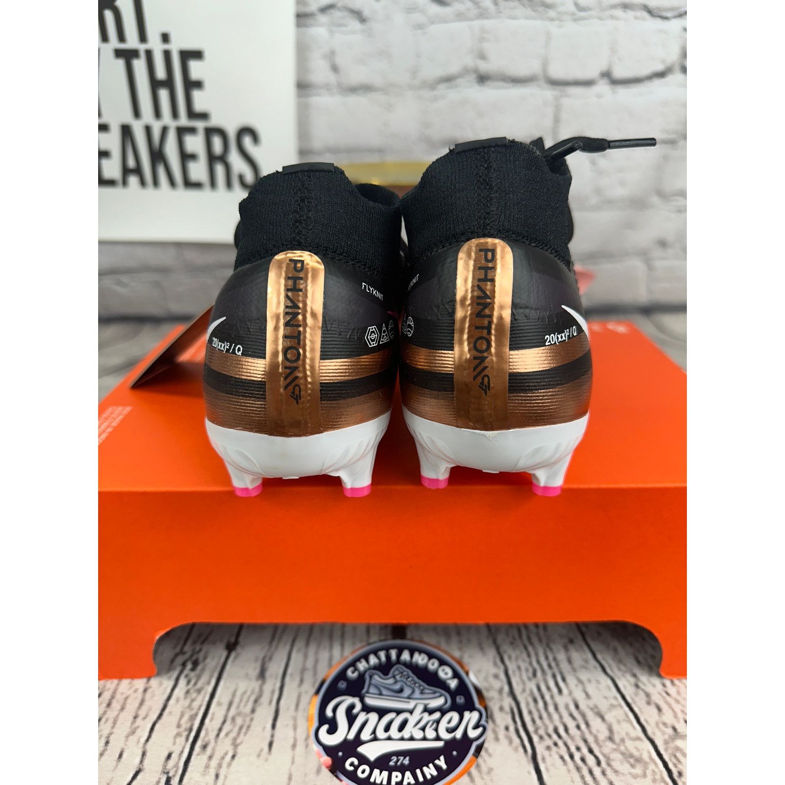 Nike Nike Phantom GT2 Pro DF FG Soccer Cleats Womens 7 Black Size US 7 / IT 37 - 4 Thumbnail