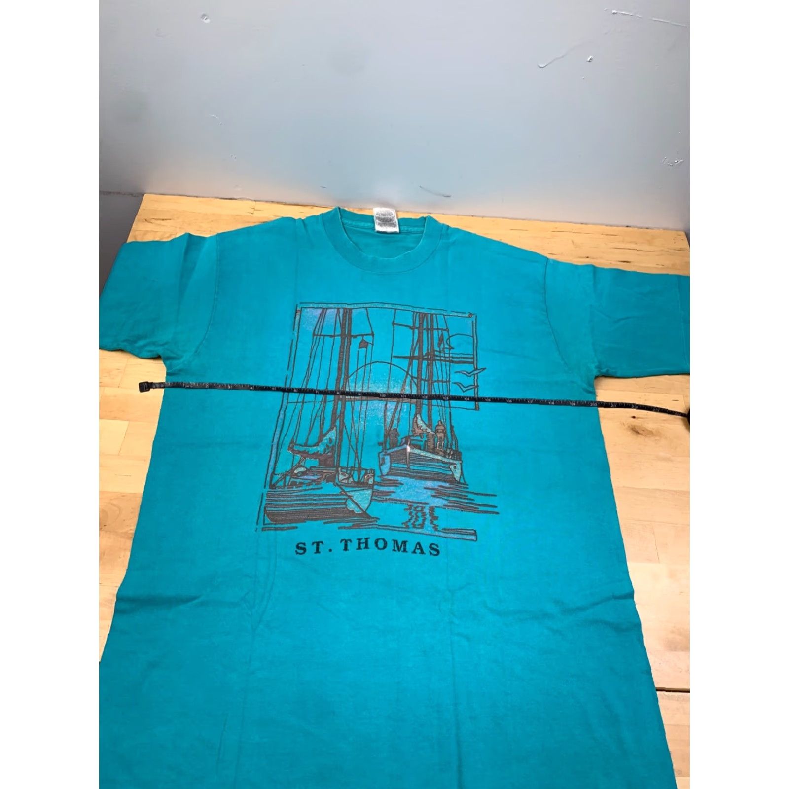 Fruit Of The Loom VINTAGE Fruit of the Loom T-Shirt Mens M Green Sail boats Sailing Single Stitch 9565 Size US M / EU 48-50 / 2 - 5 Thumbnail