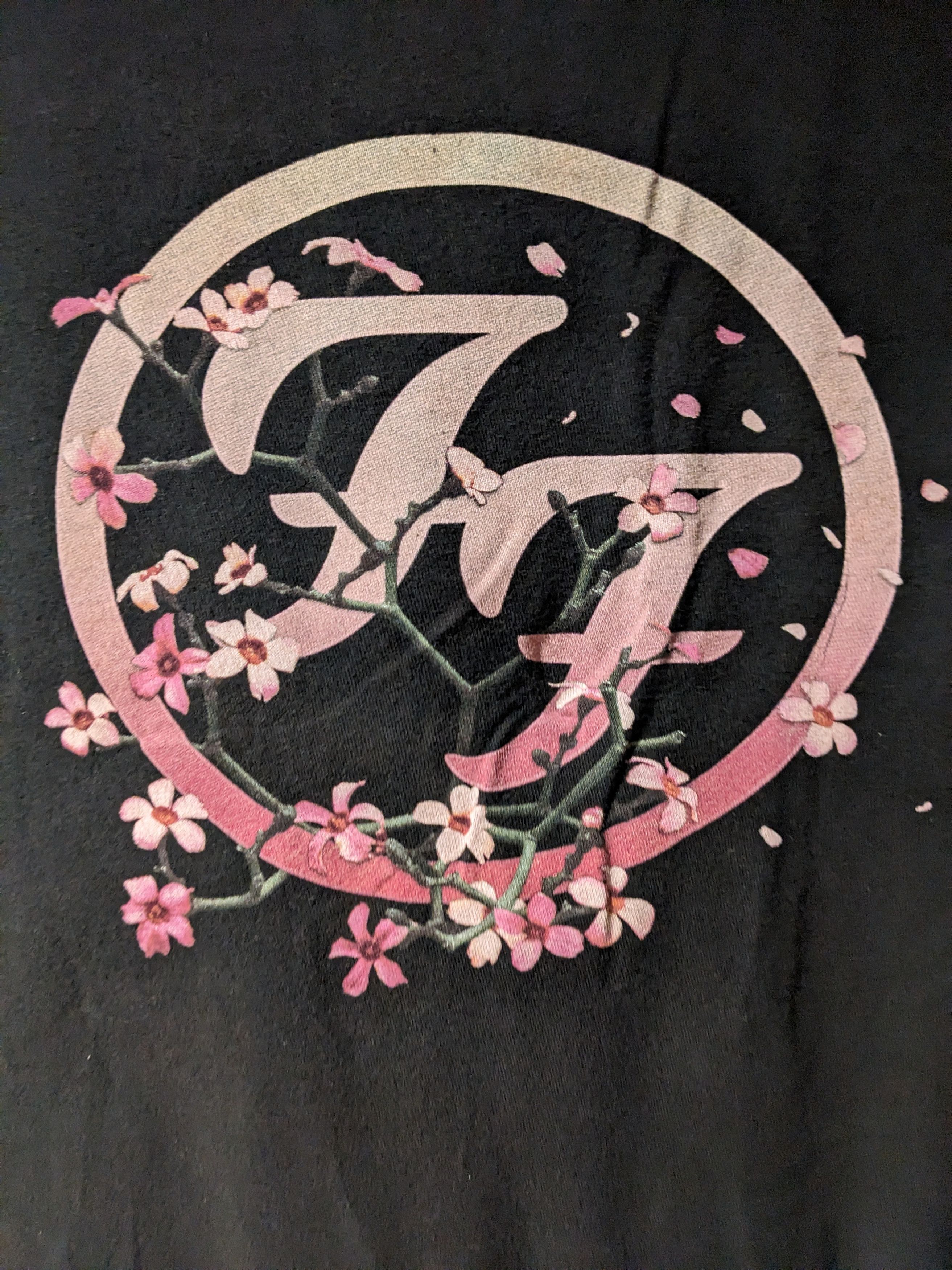 Band Tees × Vintage Vintage 2010's Foo Fighters Flower Band Logo Woman T-Shirt Size XXL / US 16-18 / IT 52-54 - 2 Thumbnail