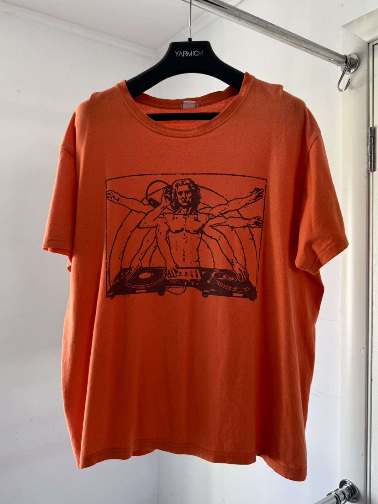 Vintage Vitruvian Man DJ Trolling t shirt