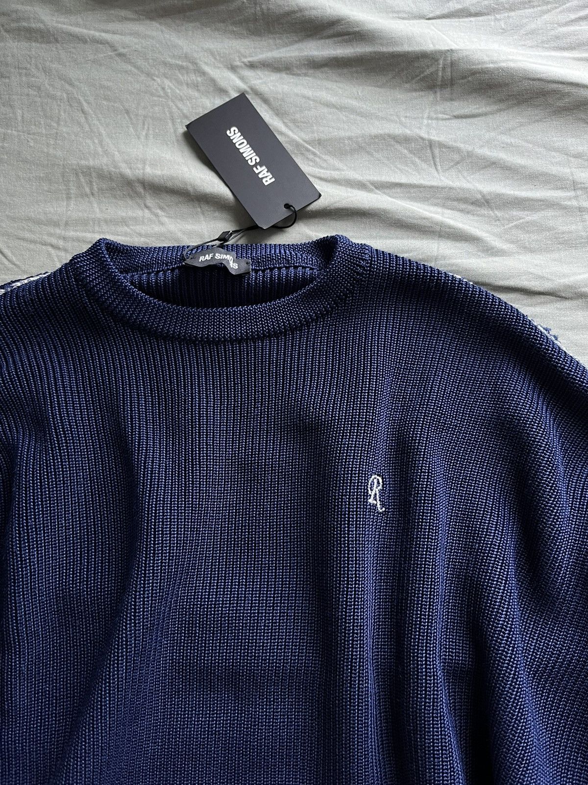 Raf Simons Oversized cropped RAF Simons “R” knit sweater! Size M Size US M / EU 48-50 / 2 - 1 Thumbnail