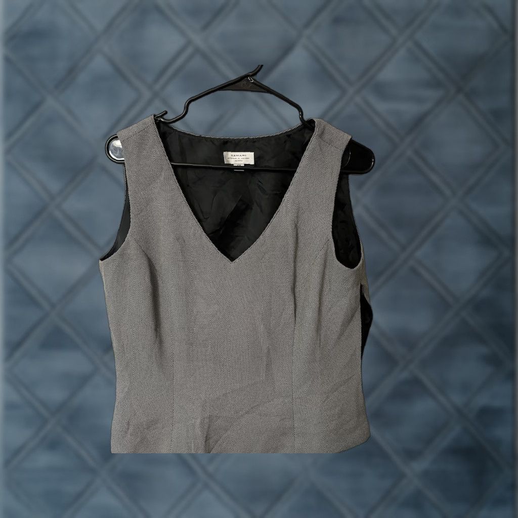 Vintage Tahari Arthur S. Levine Vest Women’s Size 10P Gray Sleeveless Pullover Size L / US 10 / IT 46 - 1 Thumbnail