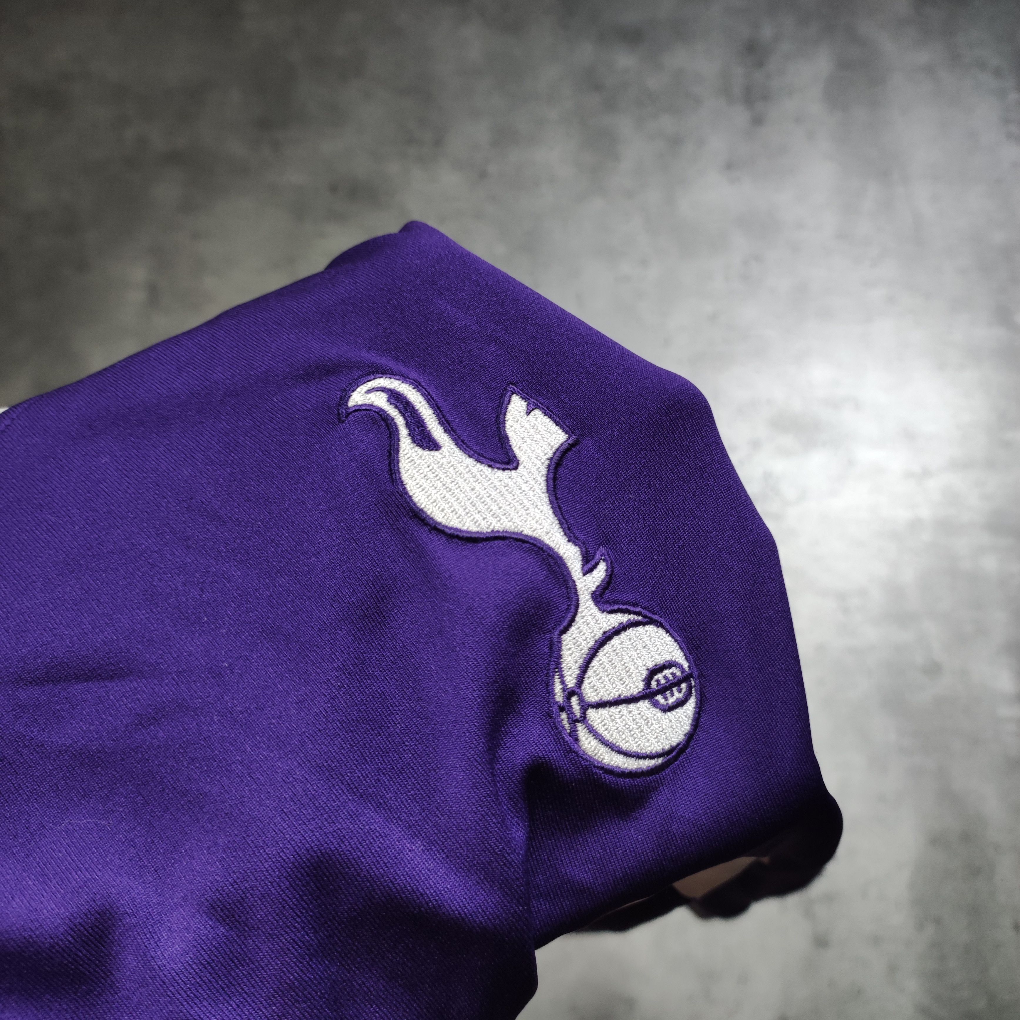Vintage RARE Tottenham Hotspur FC 2015/16 Third Football Jersey Size US M / EU 48-50 / 2 - 5 Thumbnail