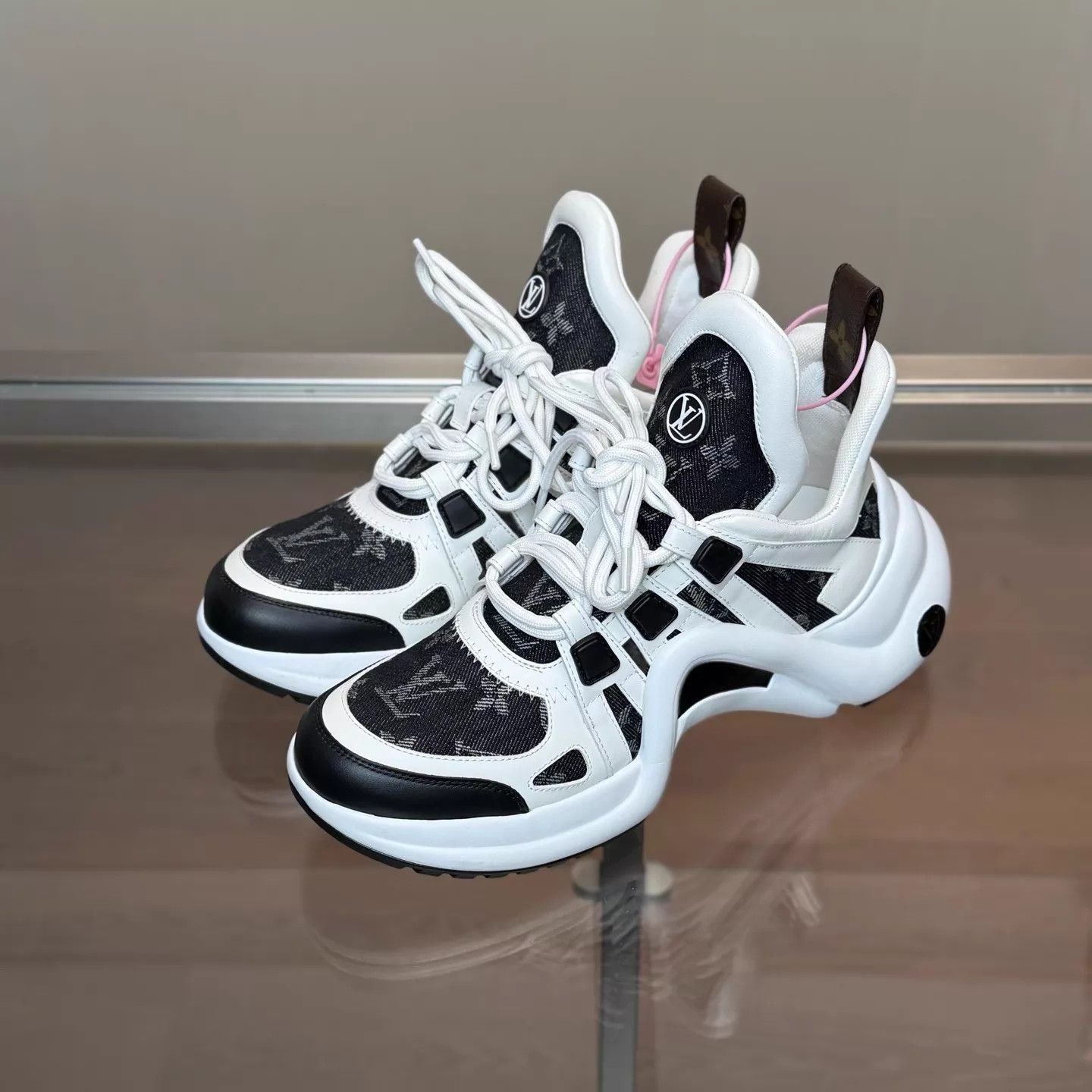 Louis Vuitton LV Archlight Black White Denim Monogram Allover Print 37.5 Size US 7 / IT 37 - 1 Thumbnail