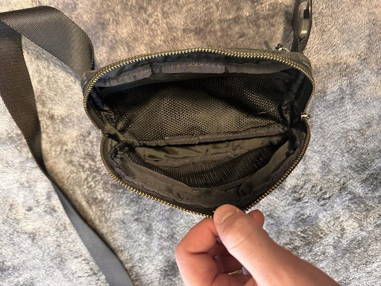 Lululemon Lululemon Black Gray Camo Belt Bag, Adjustable Strap - Rare Size ONE SIZE - 4 Thumbnail