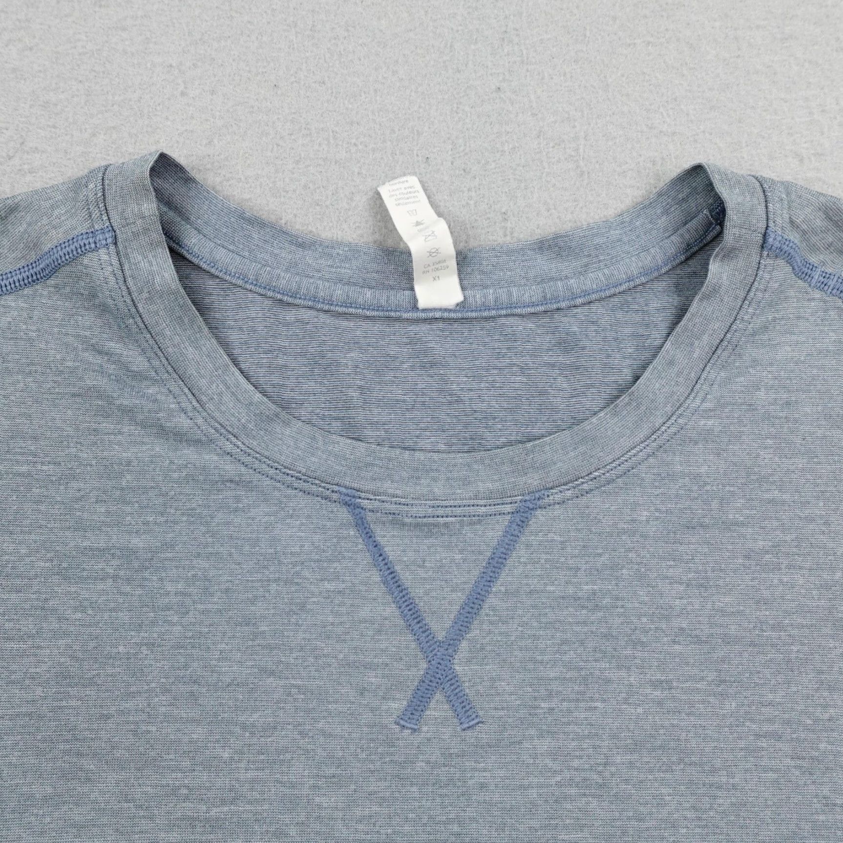 Lululemon Lululemon Shirt Mens Large Blue Performance Athletic Workout THE Crew Yoga Tee Size US L / EU 52-54 / 3 - 2 Thumbnail