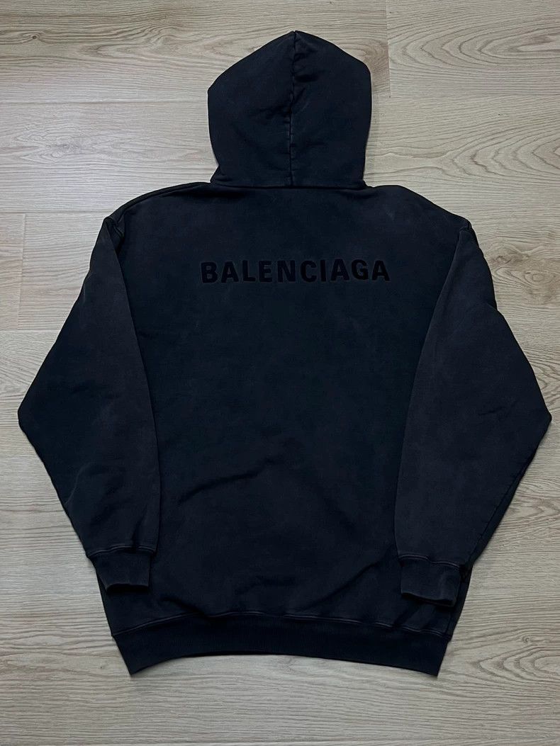 Balenciaga Balenciaga Dark Grey Aged Embroidered Hoodie XS Size Size US XS / EU 42 / 0 - 8 Thumbnail