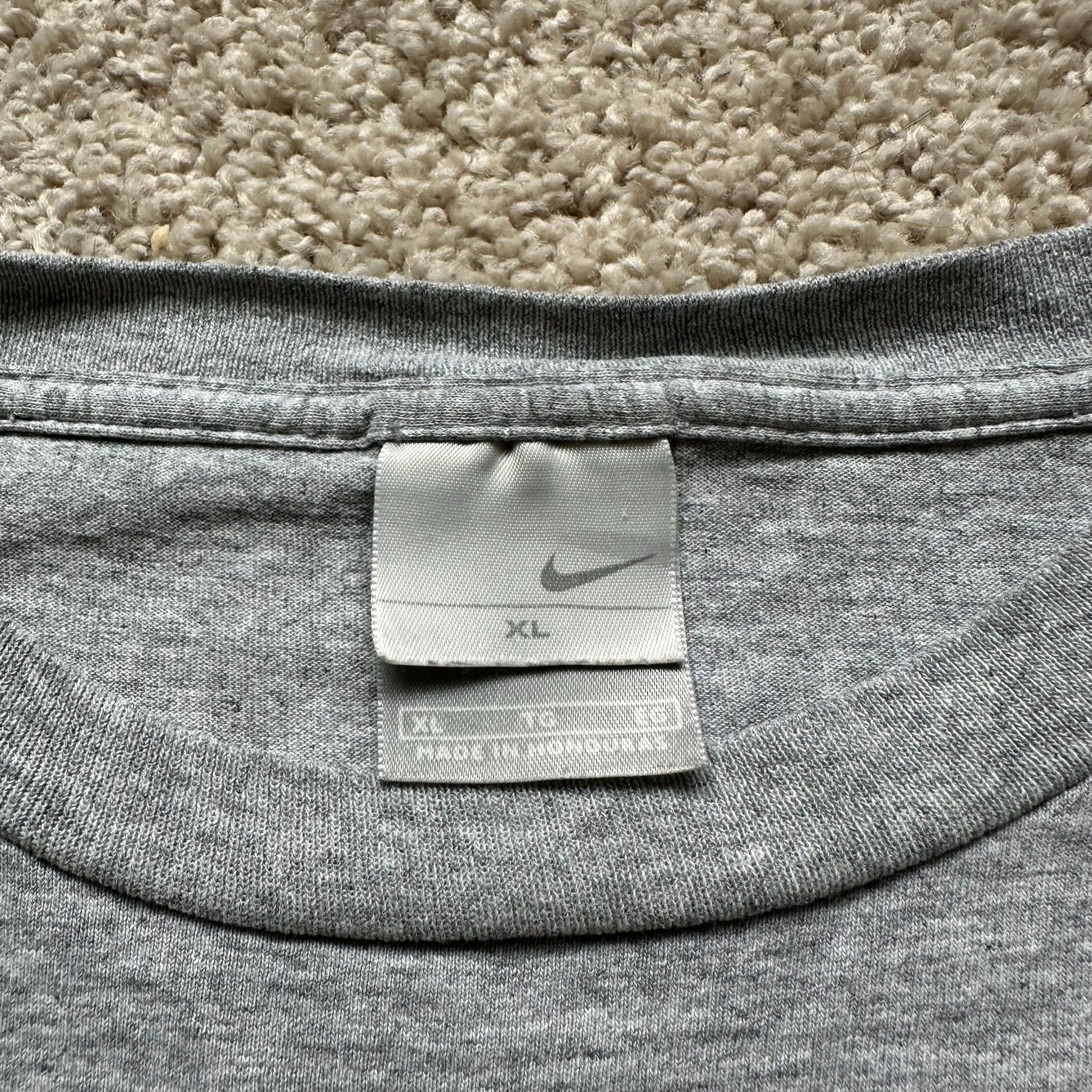 Nike Vintage Y2K Nike Logo T-Shirt Gray Spell Out Streetwear Size US XL / EU 56 / 4 - 3 Thumbnail