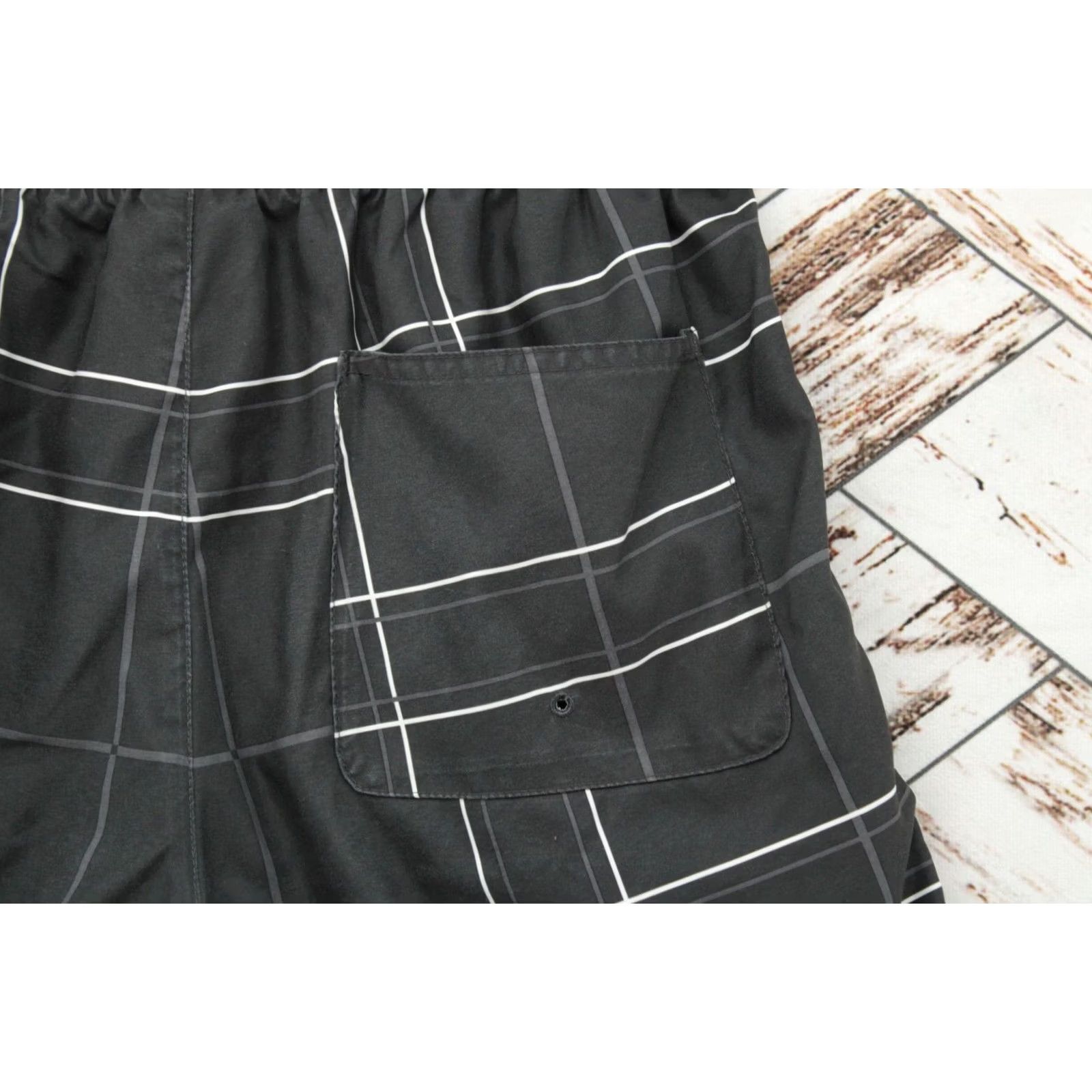 Nike Nike Board Shorts Mens Small Black White Plaid Unlined Pocket Swim Trunks Preppy Size US 29 - 3 Thumbnail