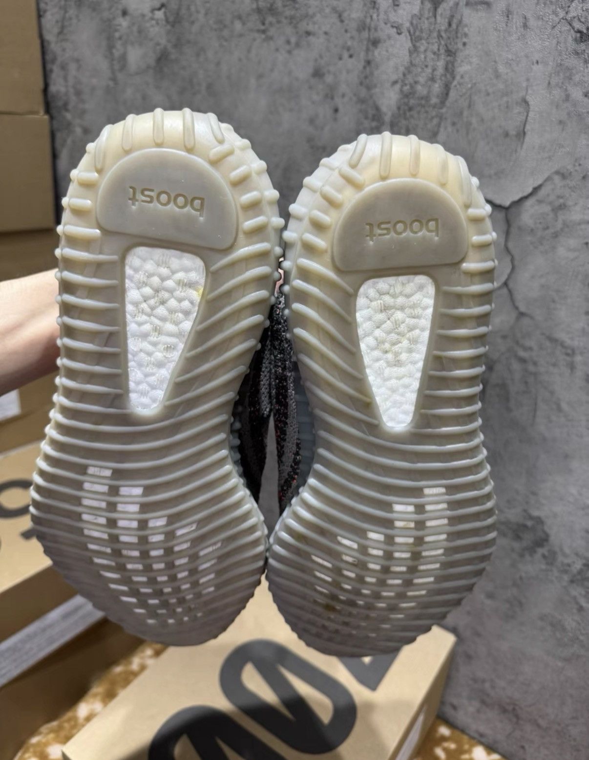 Adidas Adidas Yeezy 350 V2 Grey Orange Static GW1229 K37 Size US 10.5 / EU 43-44 - 9 Thumbnail