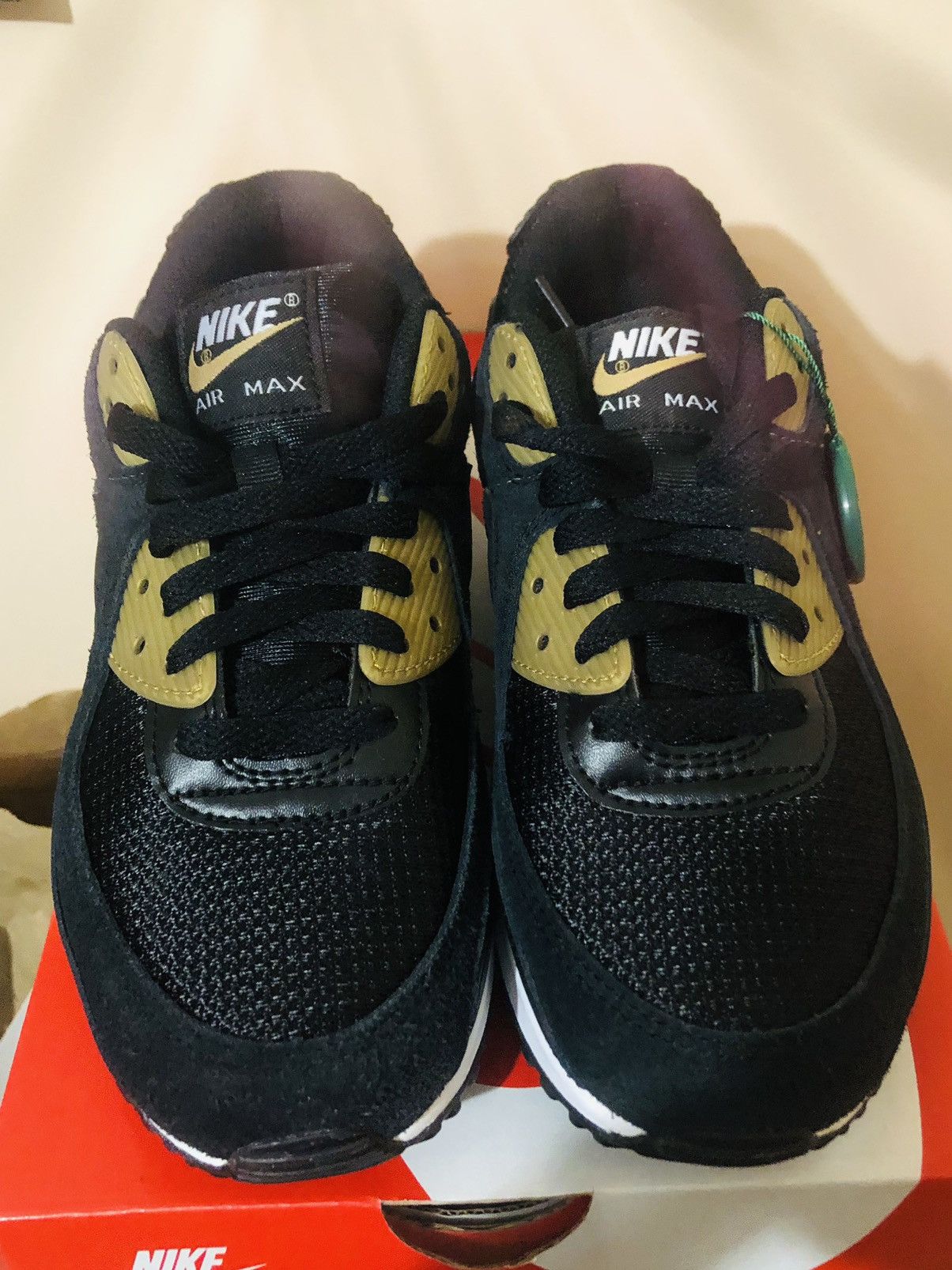 Nike NIKE AIR MAX 90 BLACK/GOLD 💎🔥 Size US 7 / EU 40 - 2 Thumbnail