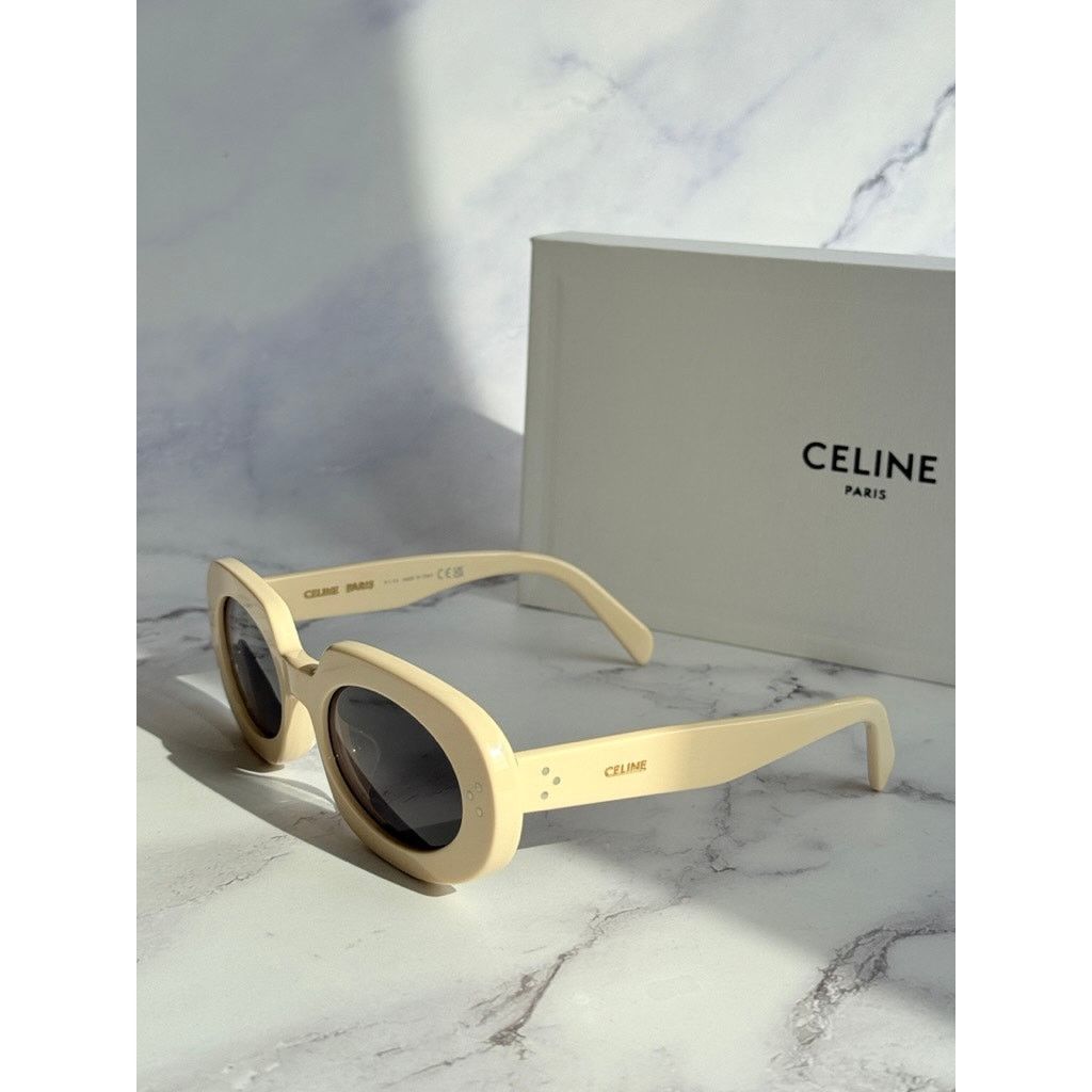 Celine NEW Celine CL40276U Ivory White Bold Oval Sunglasses Size ONE SIZE - 3 Thumbnail